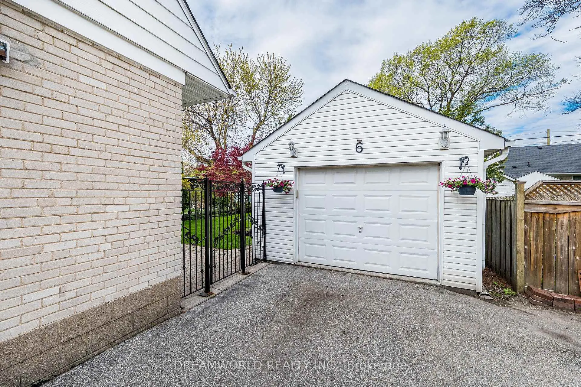 Photo 50 of 6 Esmond Crescent, Etobicoke, Elms-Old Rexdale — HOMEH