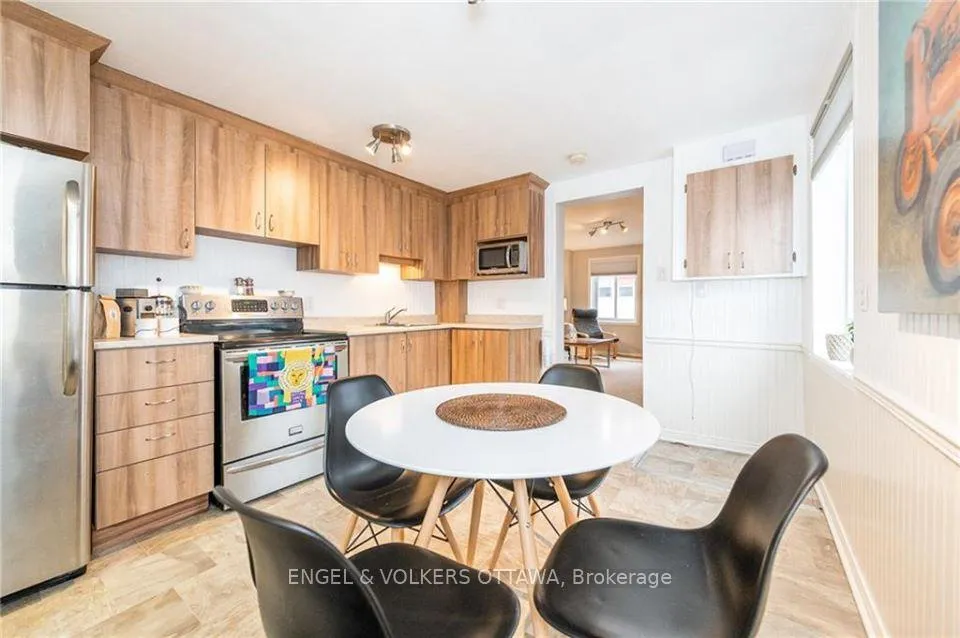 Photo 7 of 223 Carruthers Avenue, Ottawa, Hintonburg — HOMEH