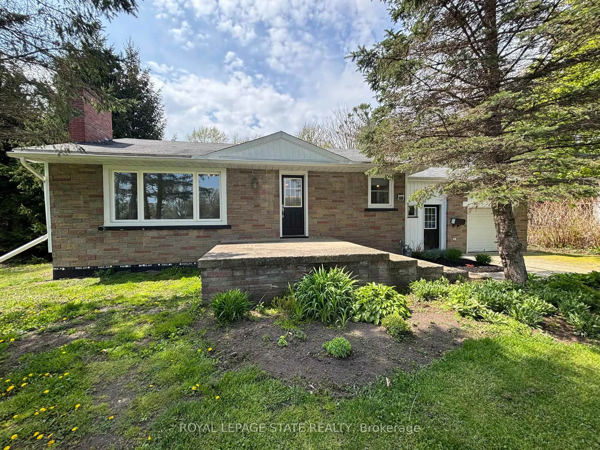 Photo 2 of 104 Diltz Road, Haldimand, Dunnville — HOMEH
