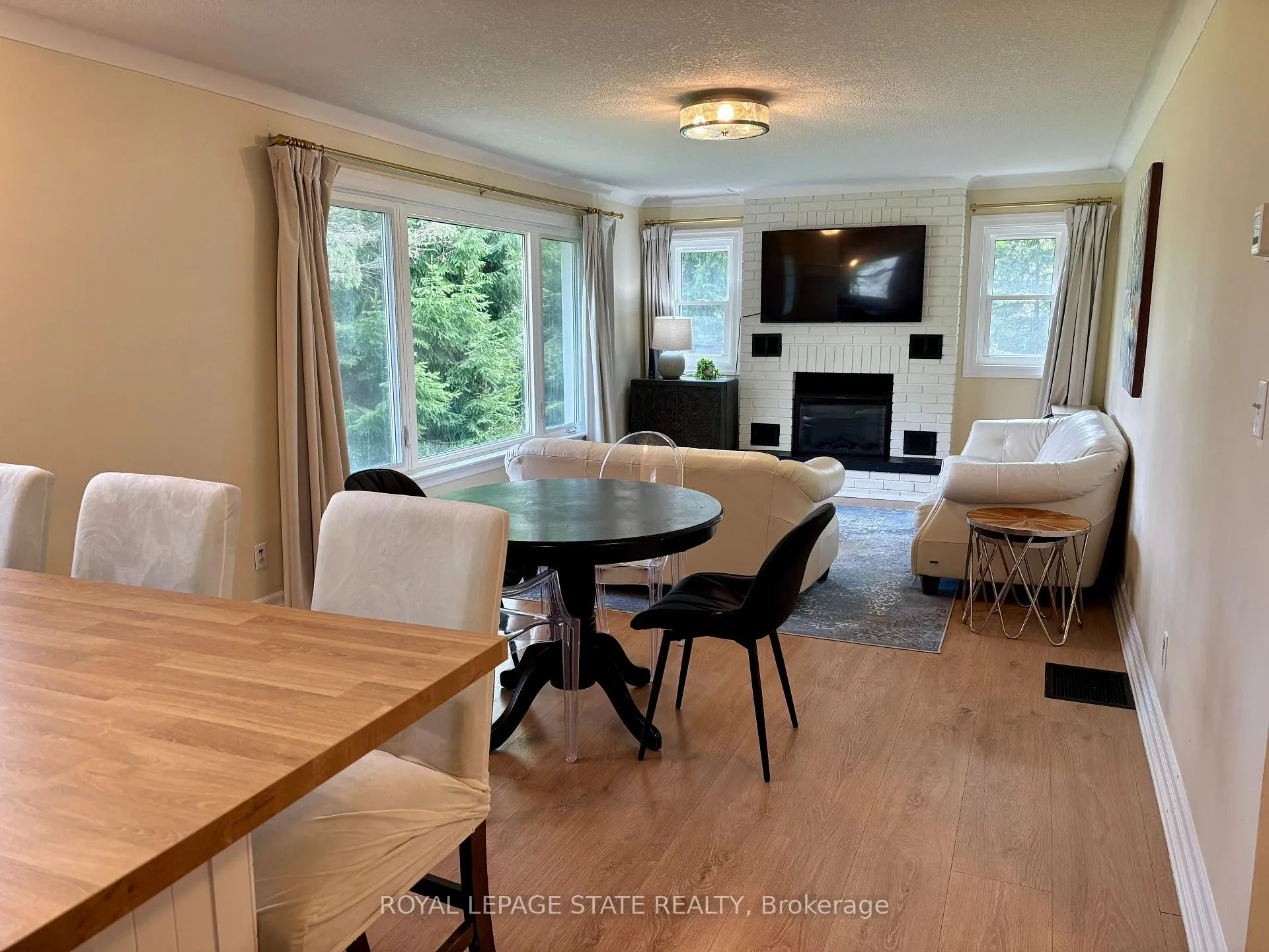 Photo 4 of 104 Diltz Road, Haldimand, Dunnville — HOMEH