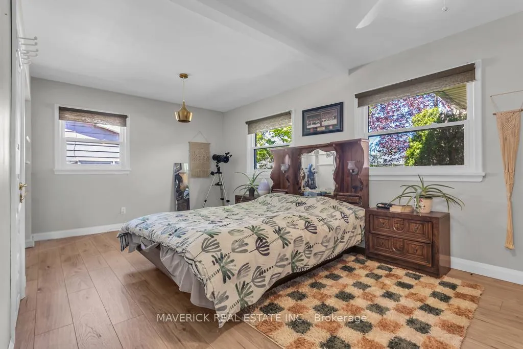 Photo 16 of 1679 Dale Street, London, East H — HOMEH