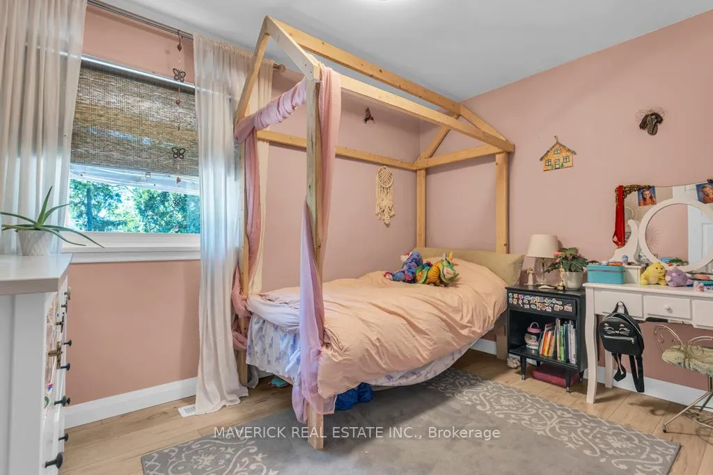 Photo 18 of 1679 Dale Street, London, East H — HOMEH