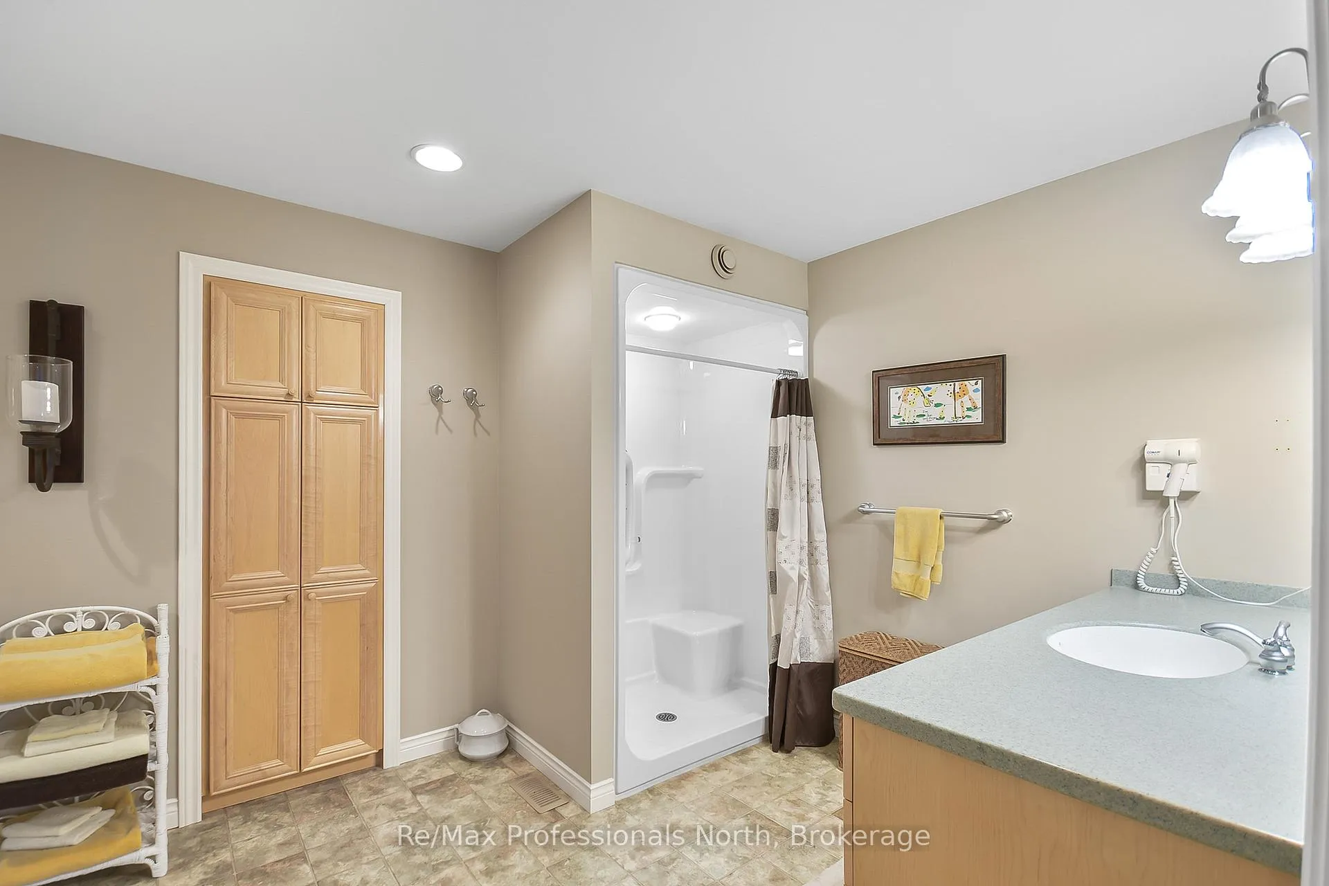 Photo 21 of 160 Tiffany Trail, Gravenhurst, Muskoka (S) — HOMEH