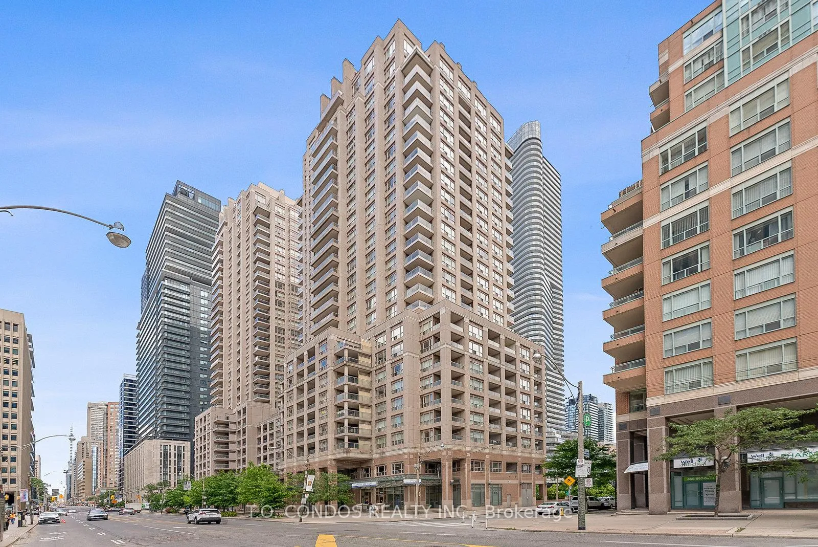 Front of Unit 1806, 909 Bay Street