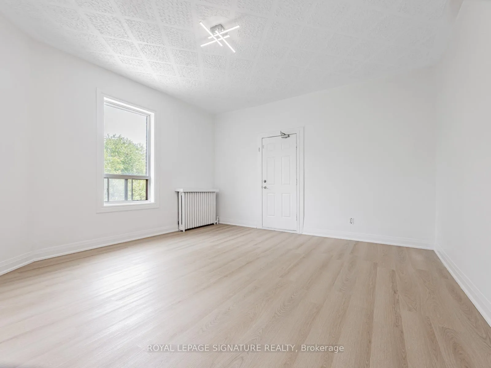 Photo 2 of Unit 2, 1 Bellwoods Park, Toronto, Trinity-Bellwoods — HOMEH
