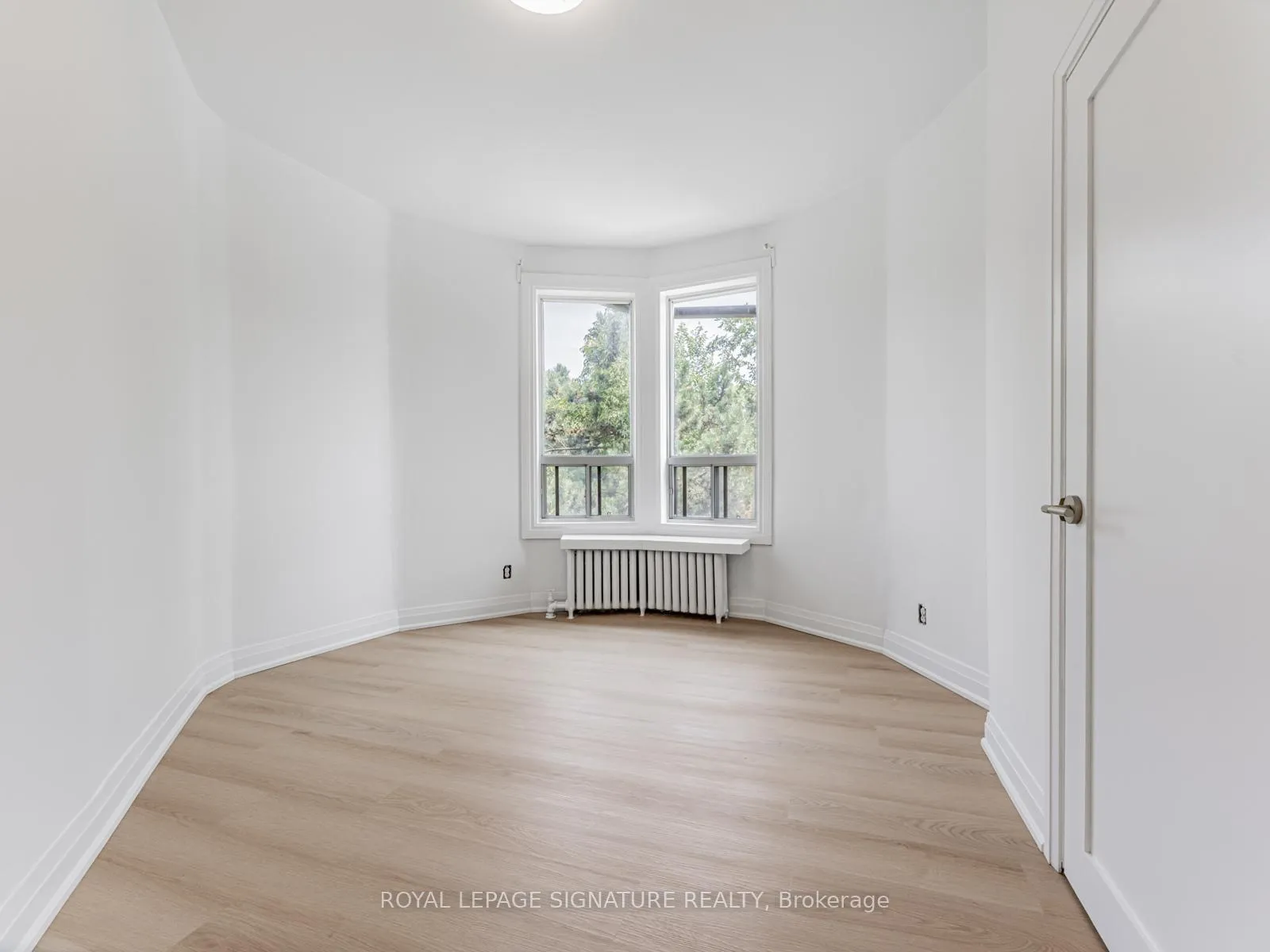 Photo 6 of Unit 2, 1 Bellwoods Park, Toronto, Trinity-Bellwoods — HOMEH