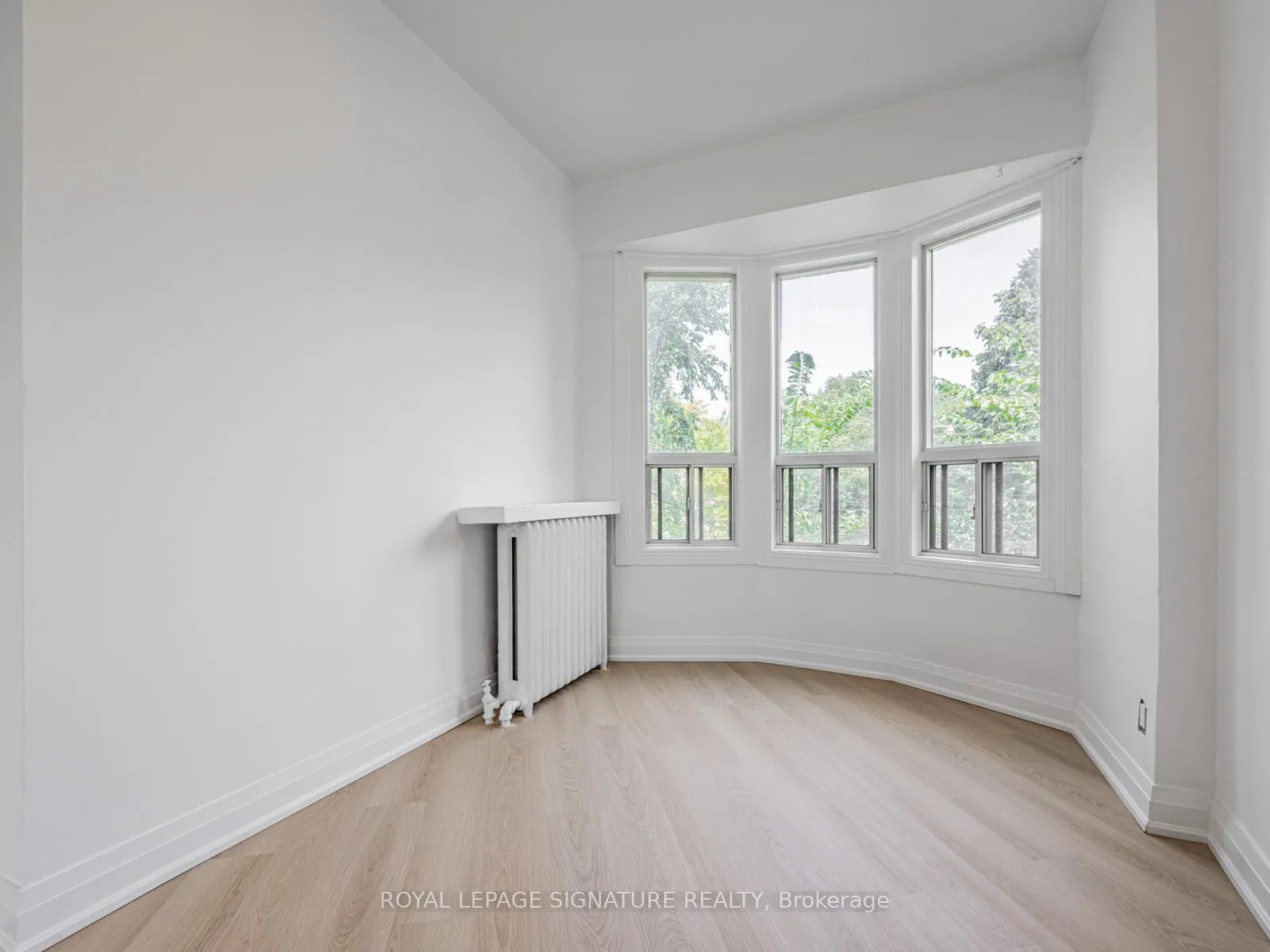 Photo 8 of Unit 2, 1 Bellwoods Park, Toronto, Trinity-Bellwoods — HOMEH