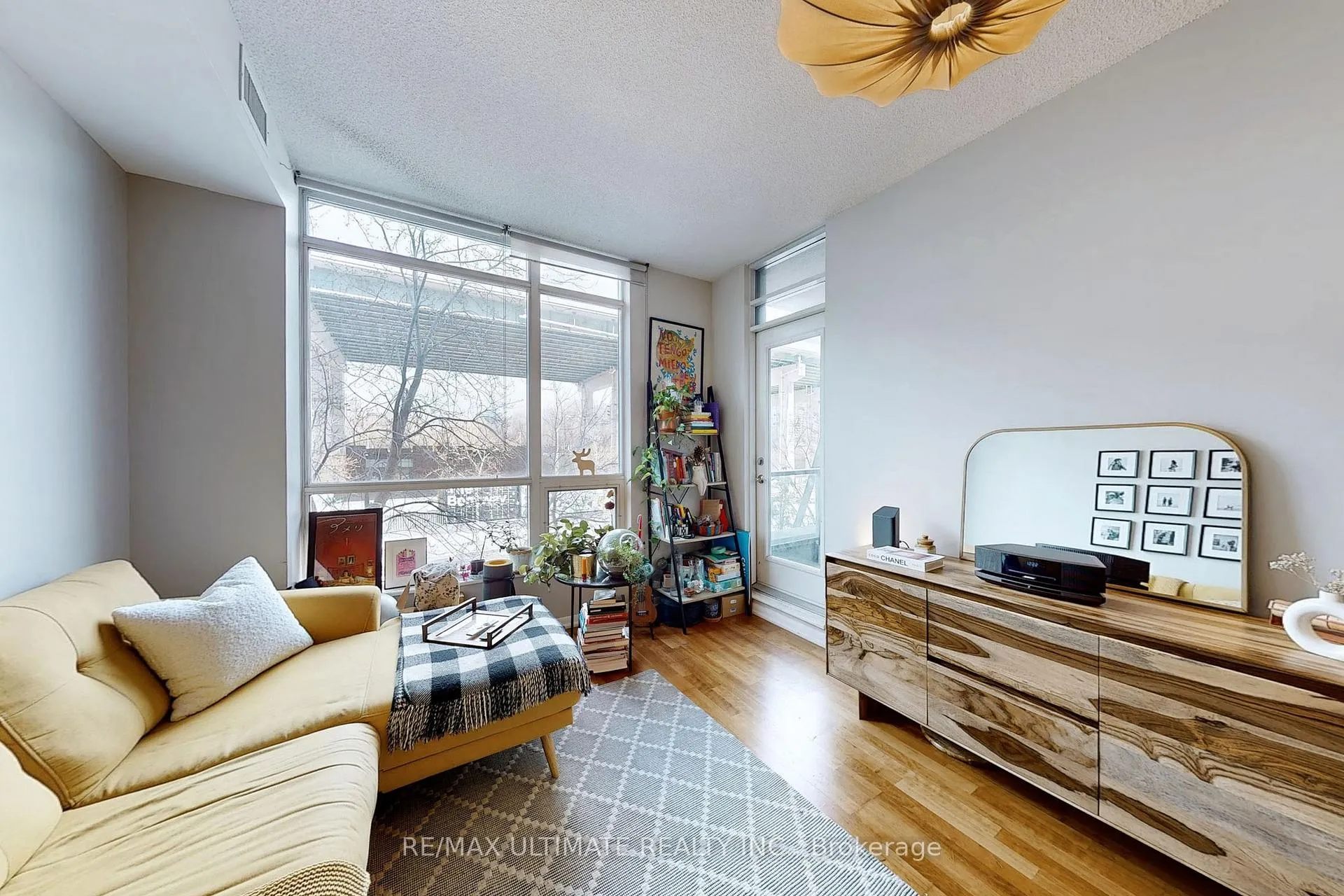 Photo 8 of Unit 228, 231 Fort York Boulevard, Toronto, Niagara — HOMEH