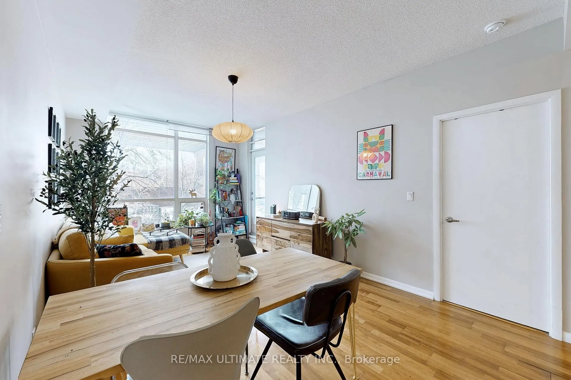 Photo 9 of Unit 228, 231 Fort York Boulevard, Toronto, Niagara — HOMEH