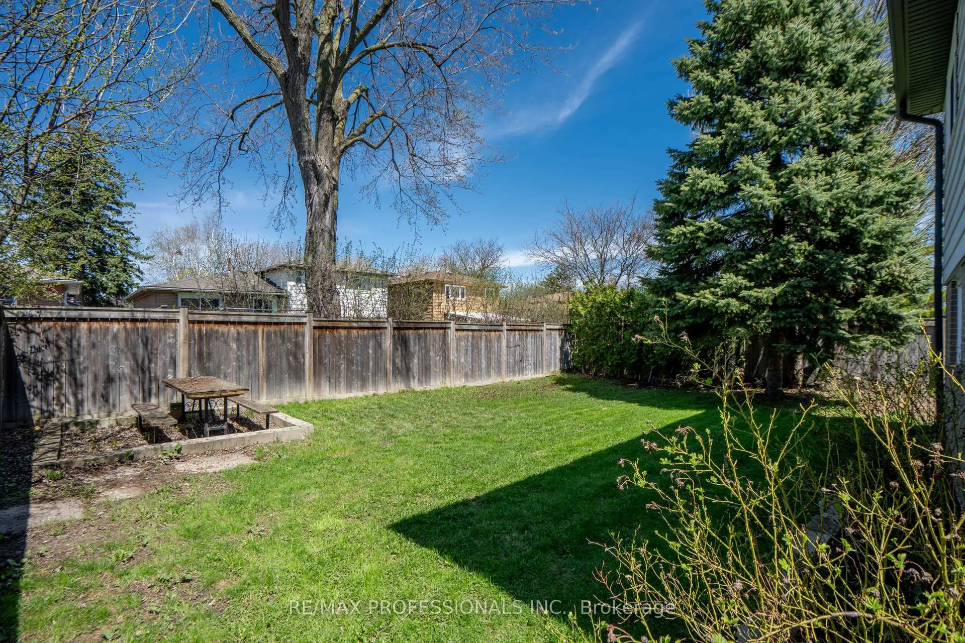 Photo 36 of 62 Caledon Crescent, Brampton, Brampton East — HOMEH