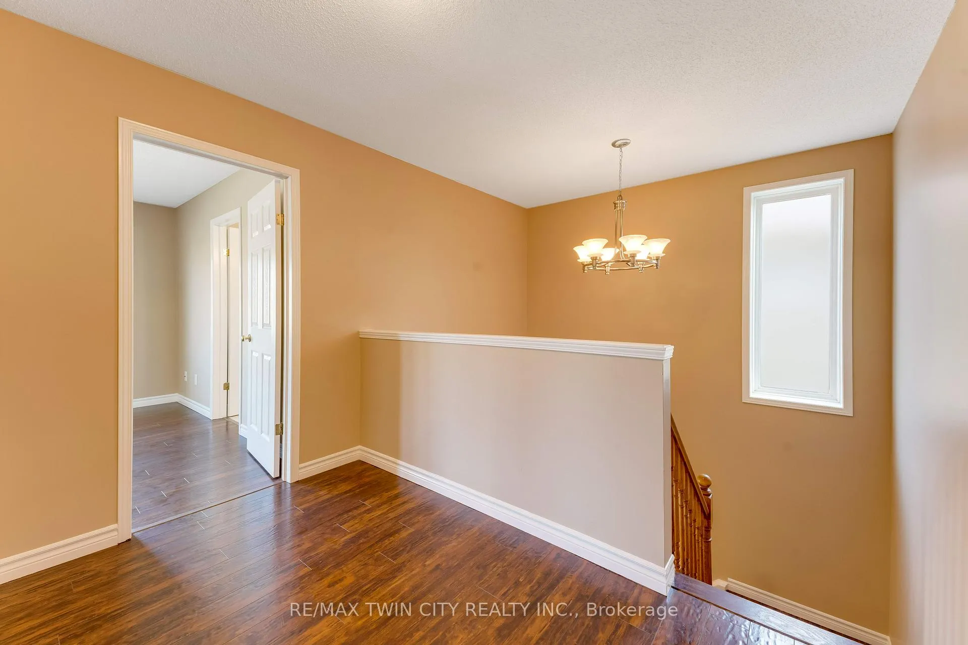 Photo 20 of 15 Isabella Street, Kitchener — HOMEH
