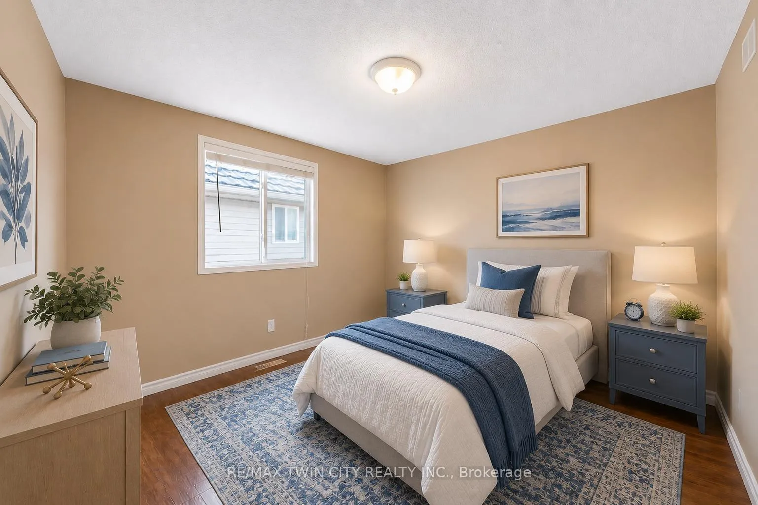 Photo 22 of 15 Isabella Street, Kitchener — HOMEH