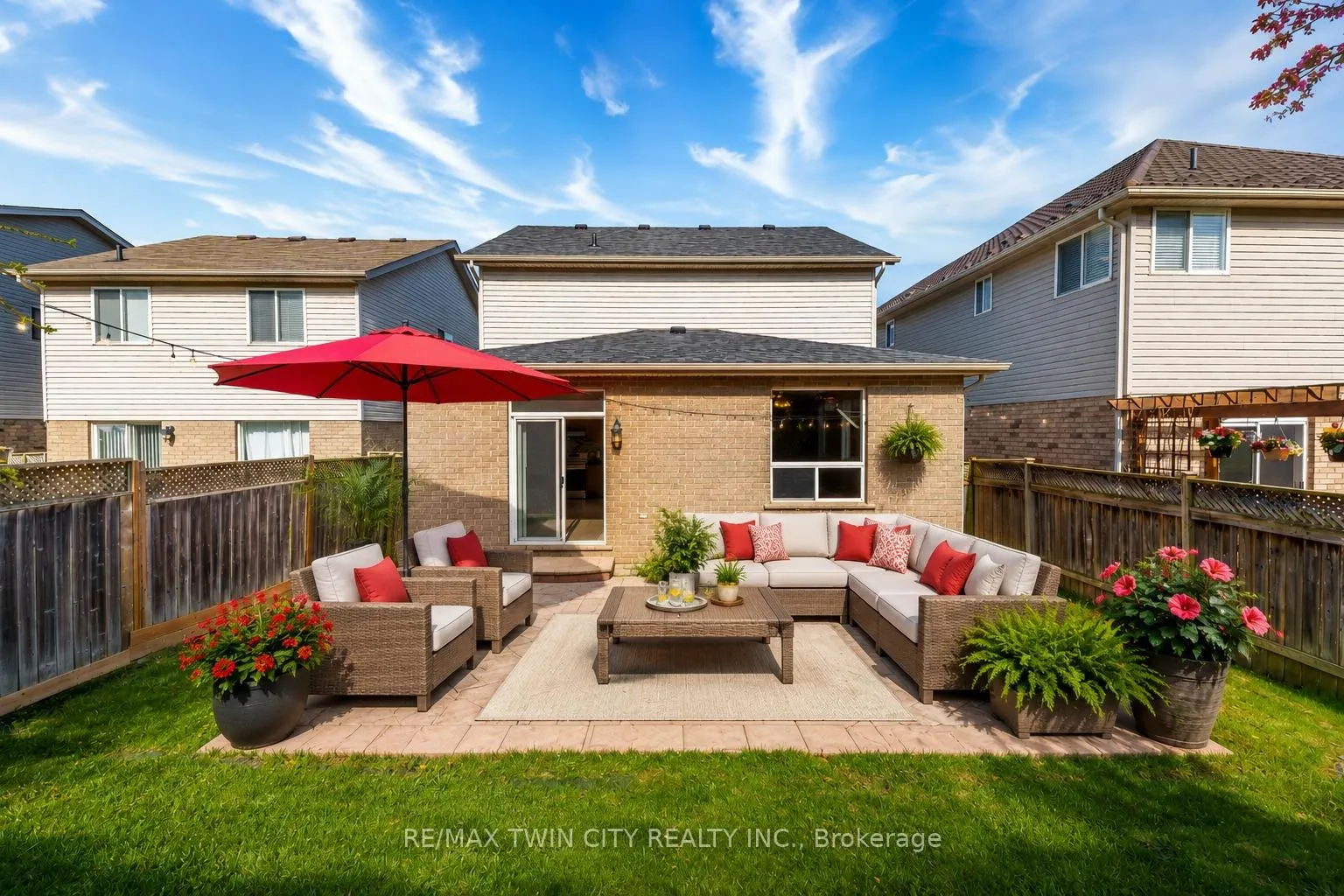 Photo 35 of 15 Isabella Street, Kitchener — HOMEH