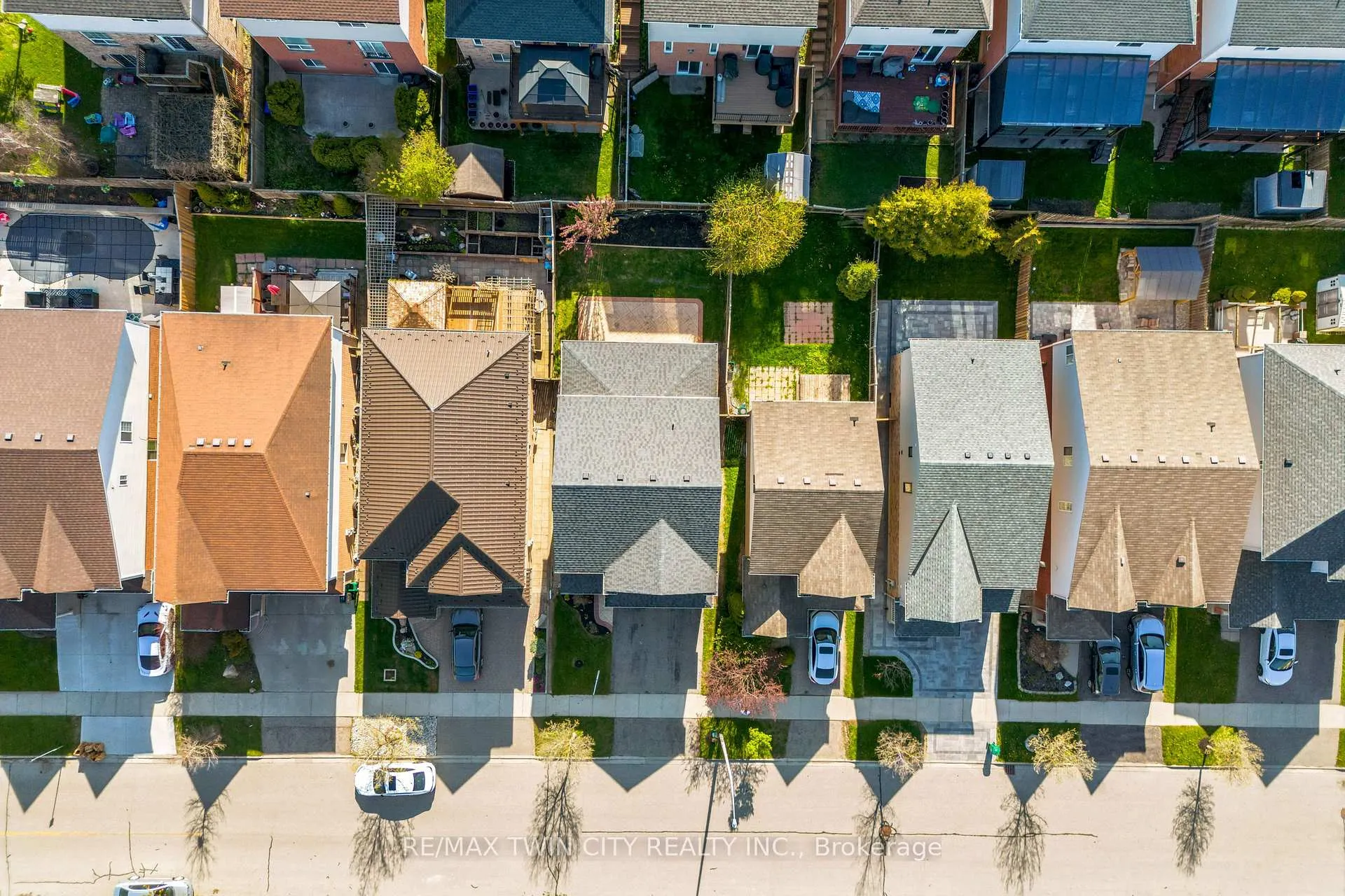 Photo 39 of 15 Isabella Street, Kitchener — HOMEH
