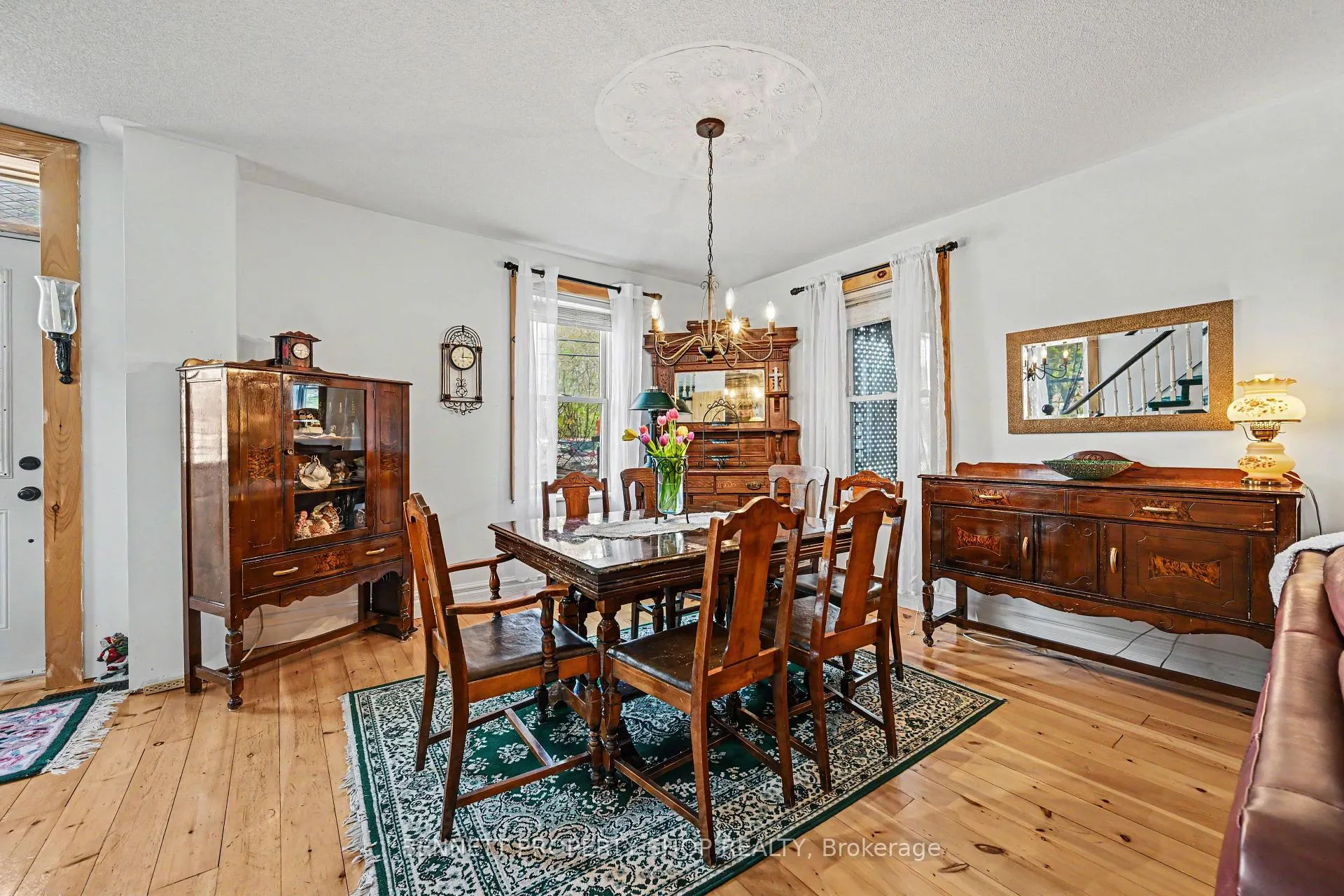 Photo 10 of 827 River Road, McNab/Braeside, Mcnab/Braeside Twps — HOMEH