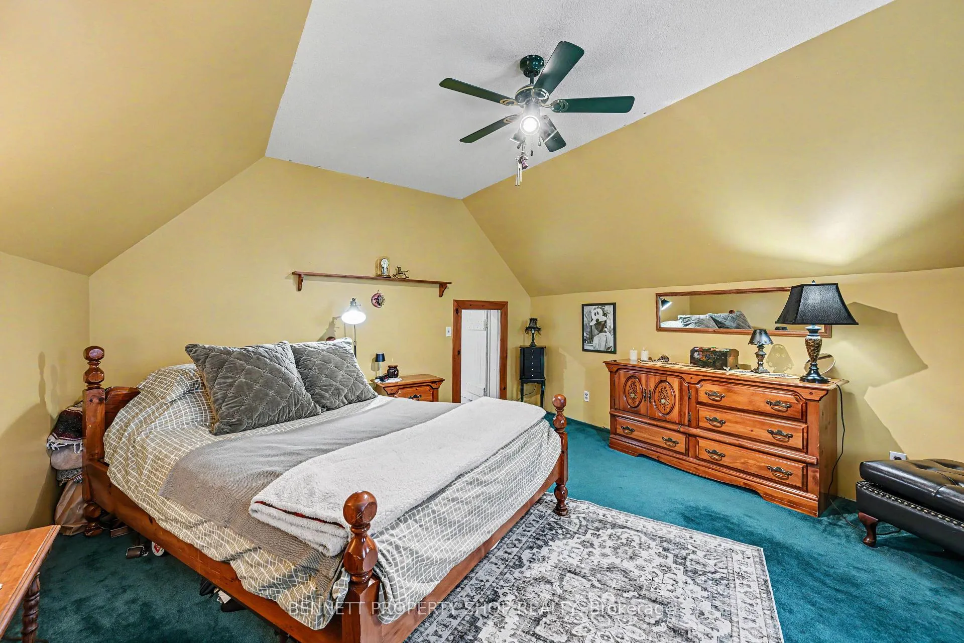 Photo 16 of 827 River Road, McNab/Braeside, Mcnab/Braeside Twps — HOMEH