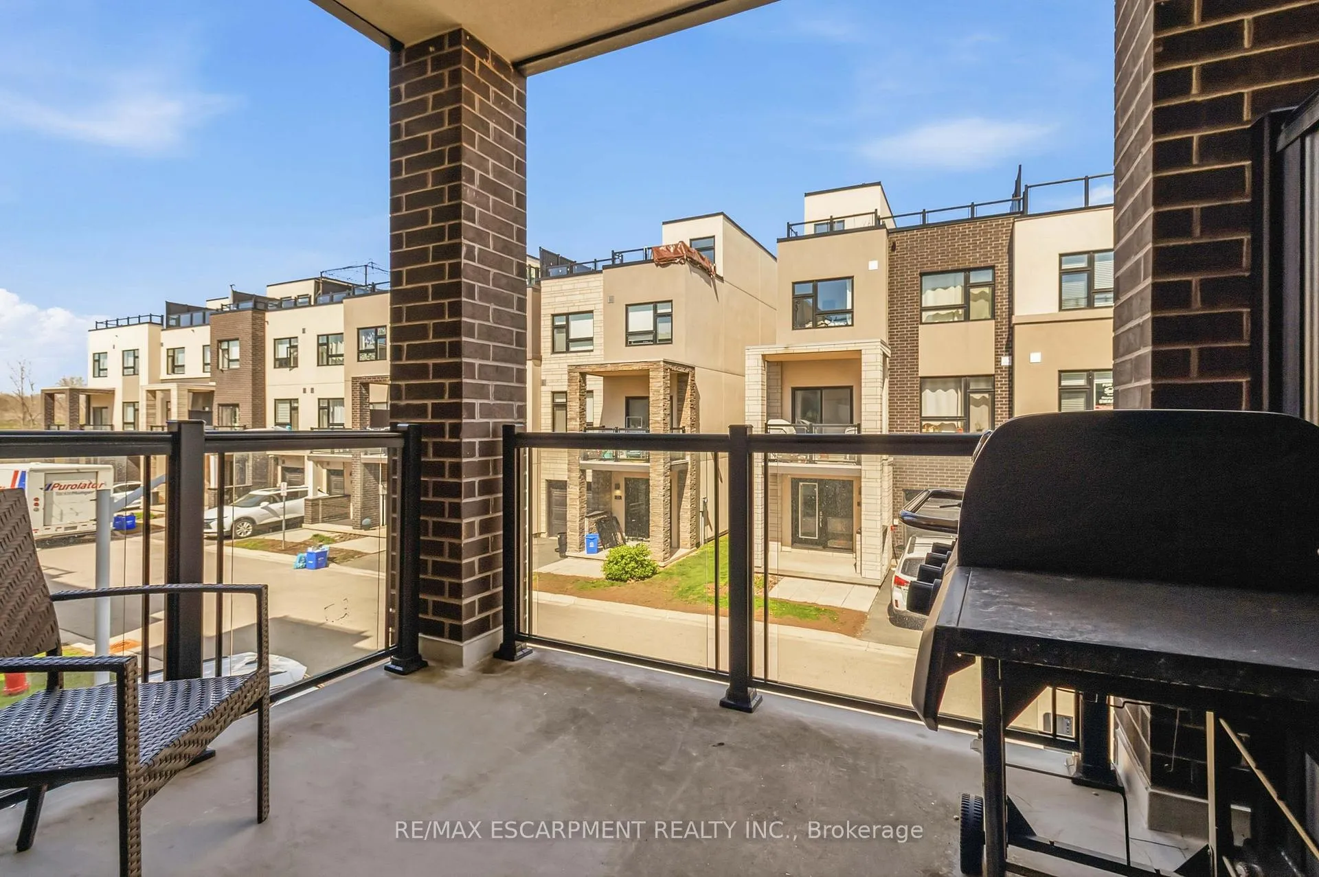 Photo 5 of Unit 36, 1121 Cooke Boulevard, Burlington, LaSalle — HOMEH