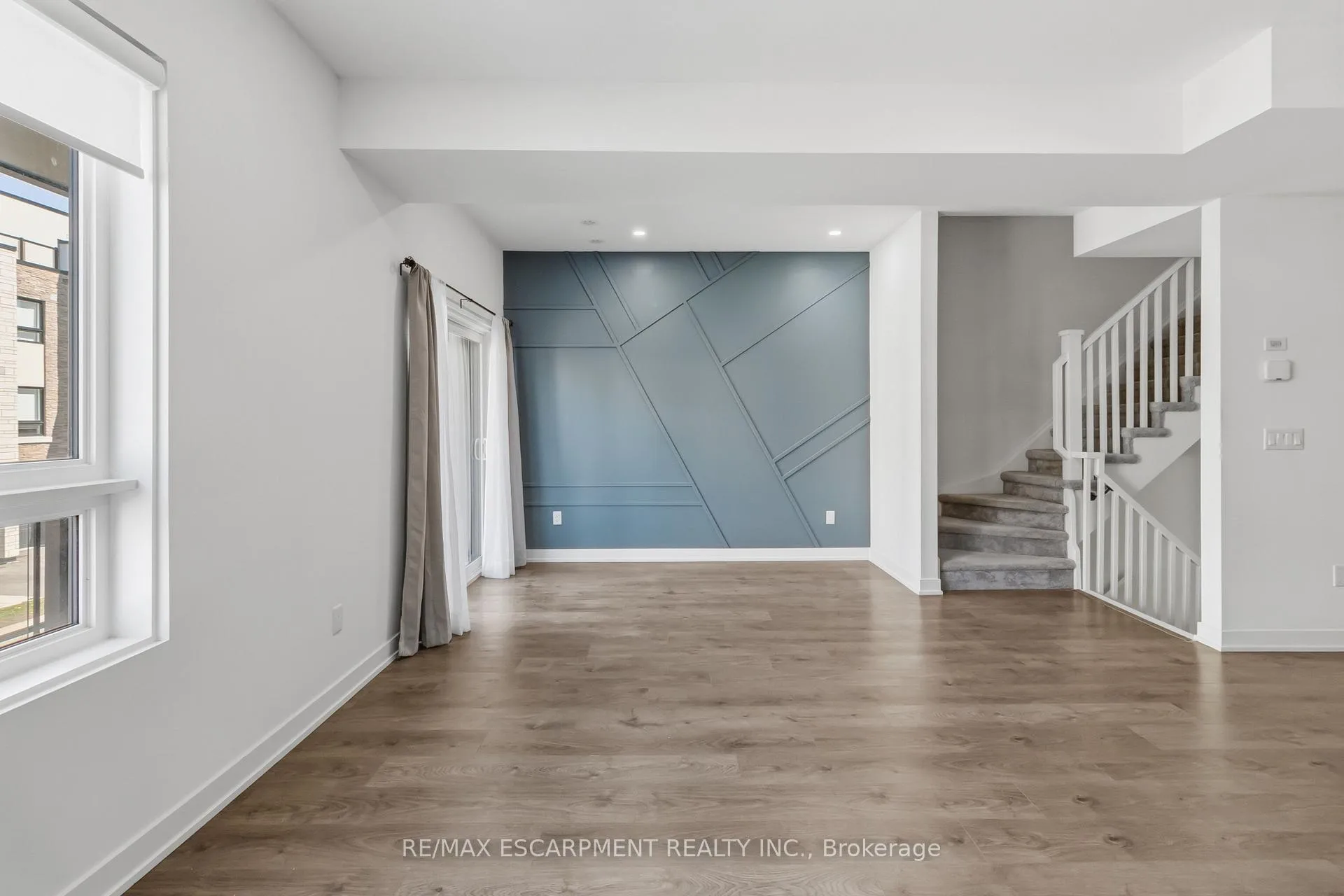 Photo 14 of Unit 36, 1121 Cooke Boulevard, Burlington, LaSalle — HOMEH