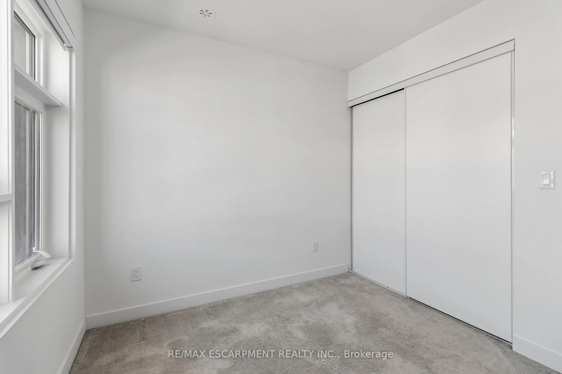 Photo 29 of Unit 36, 1121 Cooke Boulevard, Burlington, LaSalle — HOMEH