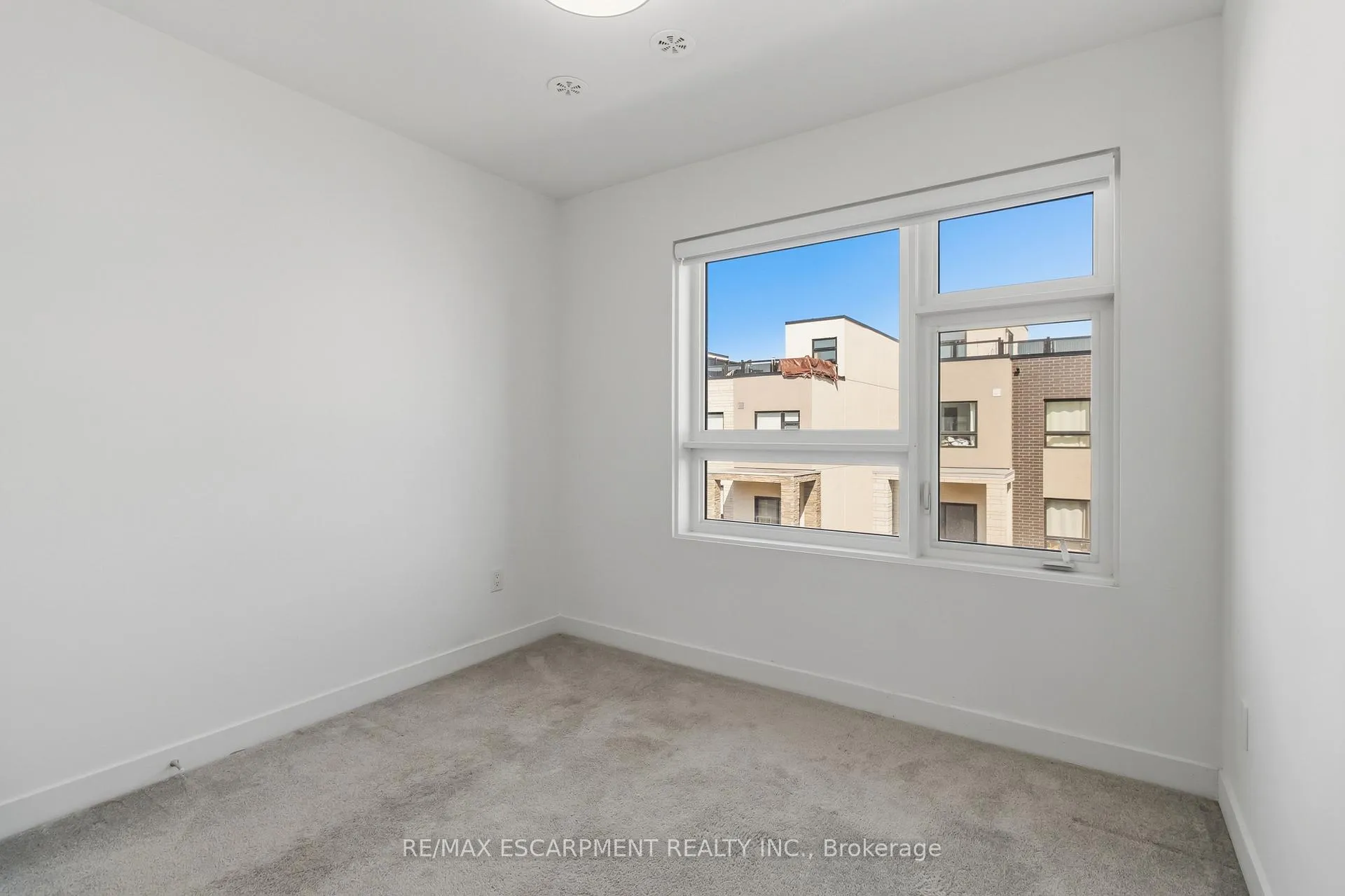Photo 30 of Unit 36, 1121 Cooke Boulevard, Burlington, LaSalle — HOMEH