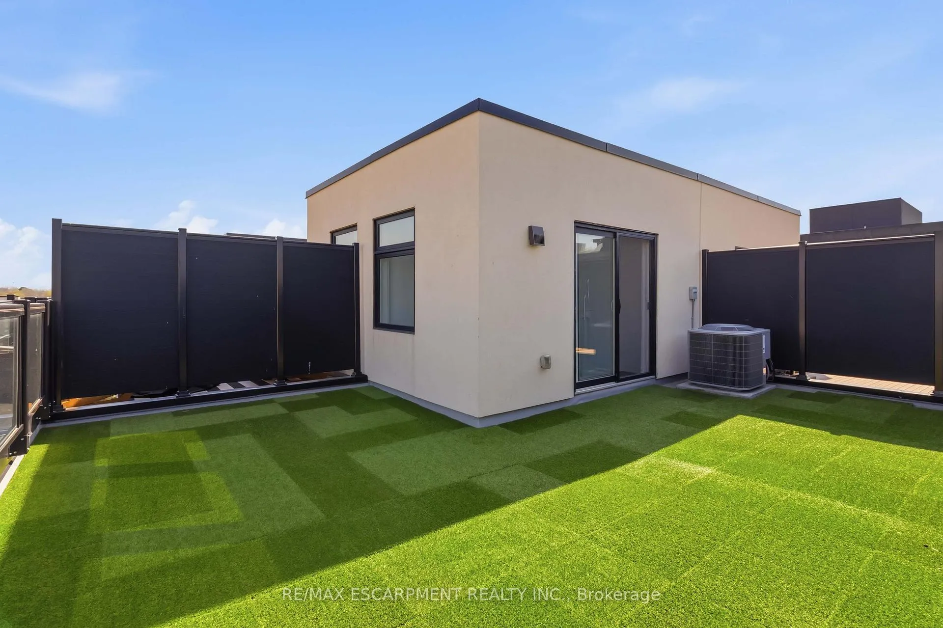Photo 35 of Unit 36, 1121 Cooke Boulevard, Burlington, LaSalle — HOMEH