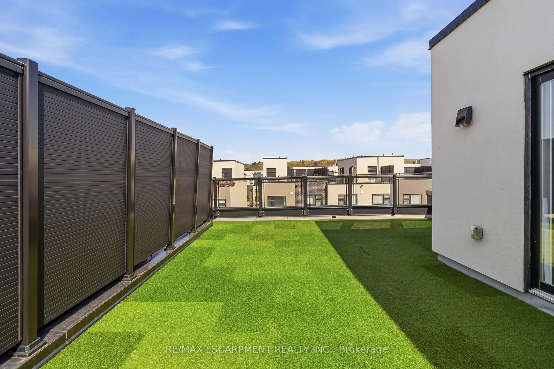 Photo 36 of Unit 36, 1121 Cooke Boulevard, Burlington, LaSalle — HOMEH