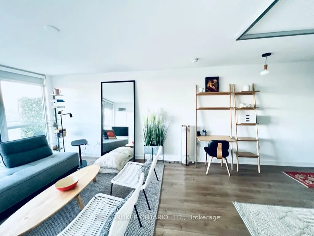 Photo 5 of Unit 1112, 78 Tecumseth Street, Toronto, Niagara — HOMEH