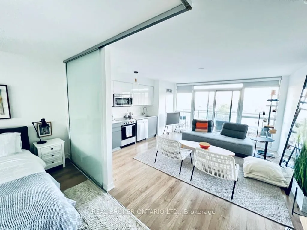 Photo 10 of Unit 1112, 78 Tecumseth Street, Toronto, Niagara — HOMEH