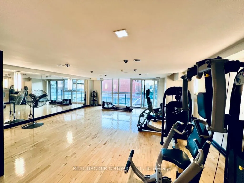 Photo 14 of Unit 1112, 78 Tecumseth Street, Toronto, Niagara — HOMEH