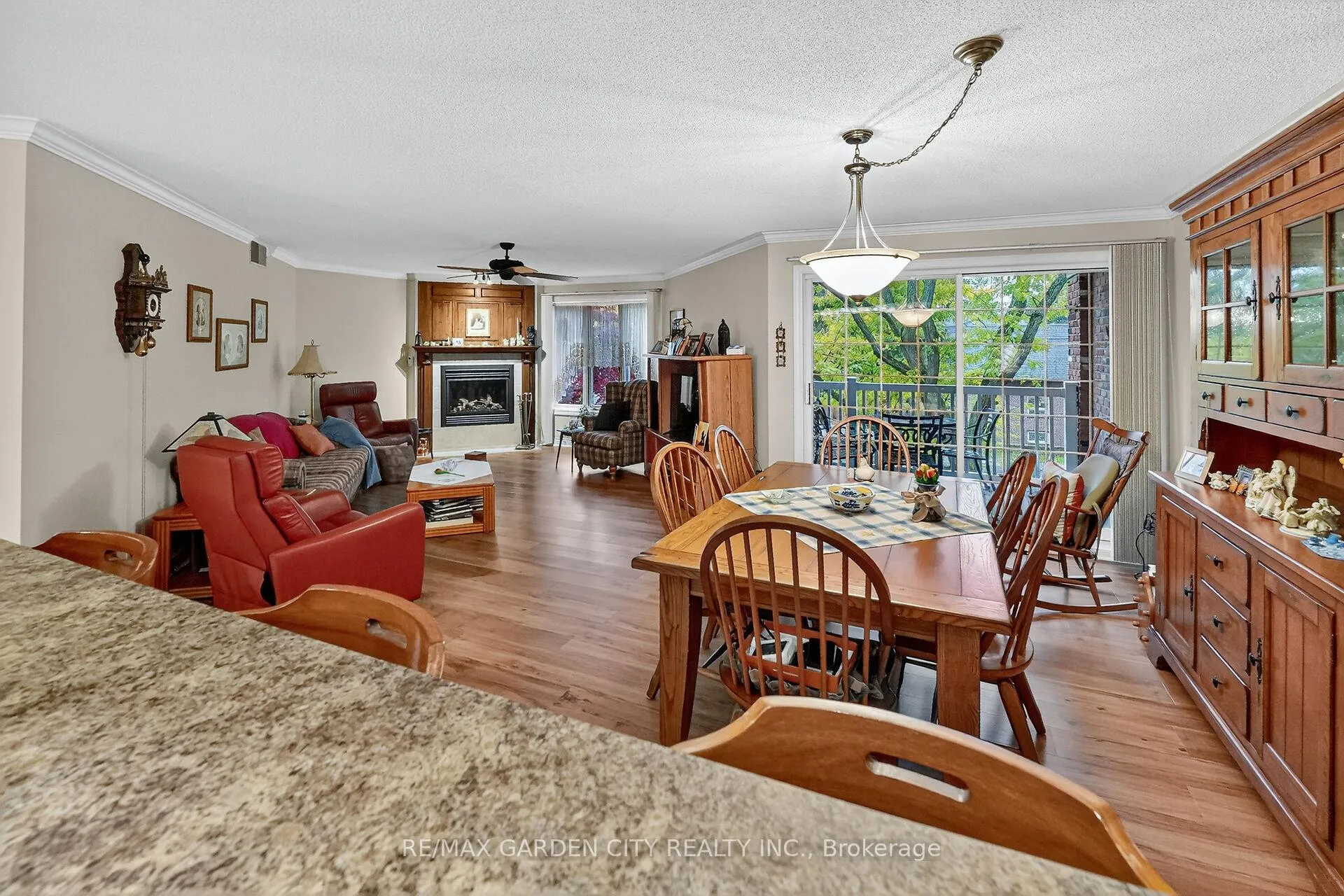 Photo 8 of Unit 201, 70 Main Street, St. Catharines, Port Dalhousie — HOMEH