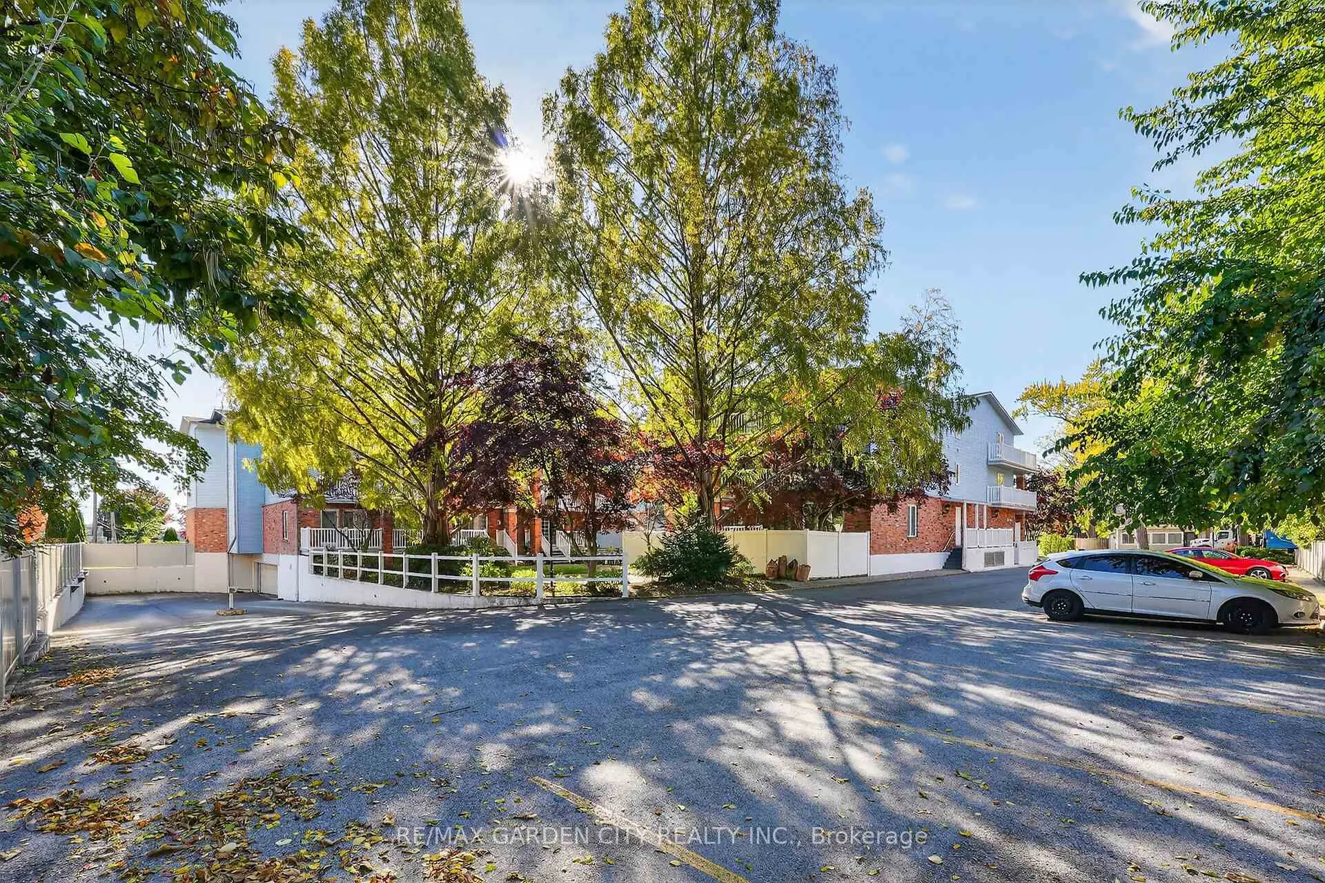 Photo 31 of Unit 201, 70 Main Street, St. Catharines, Port Dalhousie — HOMEH