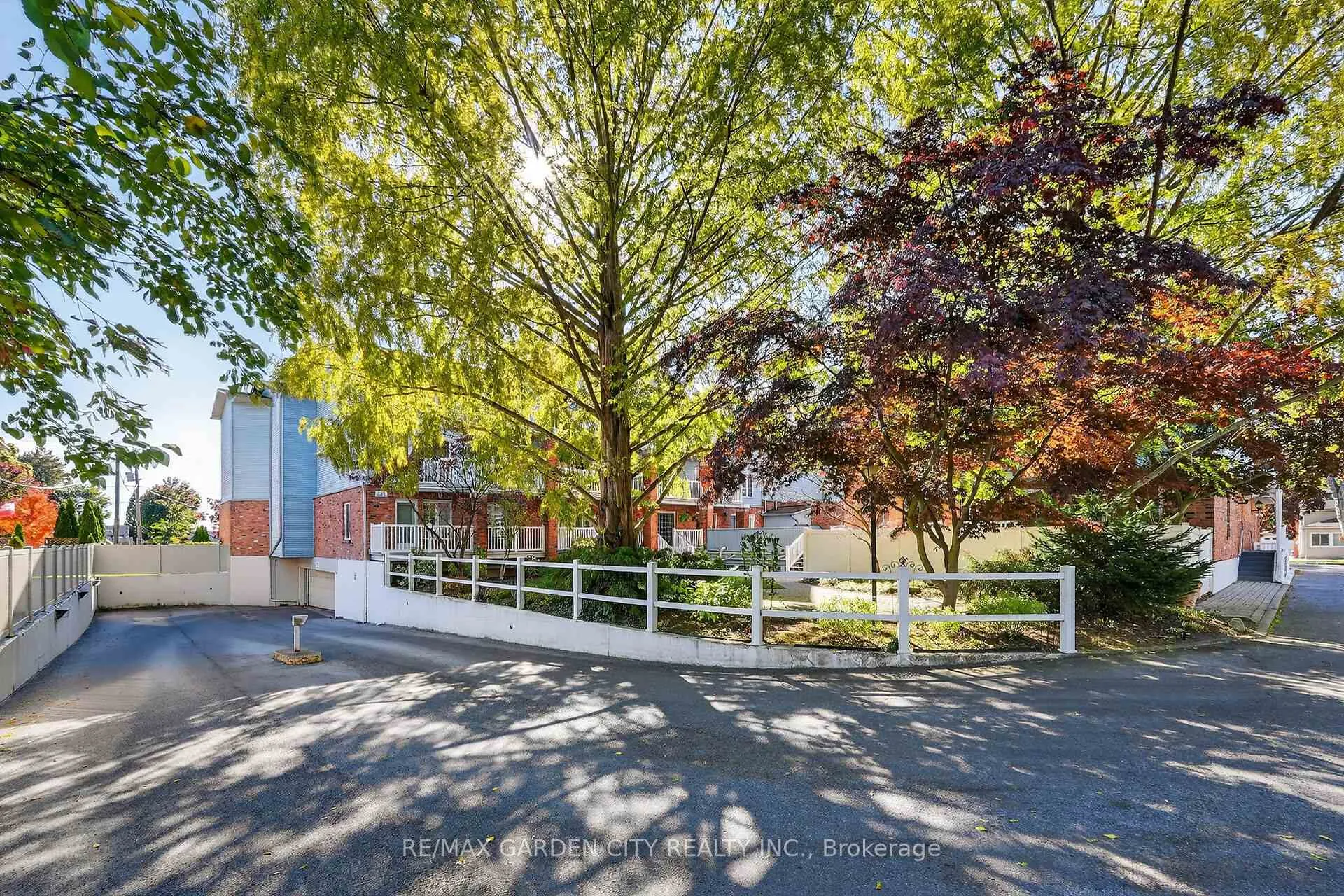 Photo 32 of Unit 201, 70 Main Street, St. Catharines, Port Dalhousie — HOMEH
