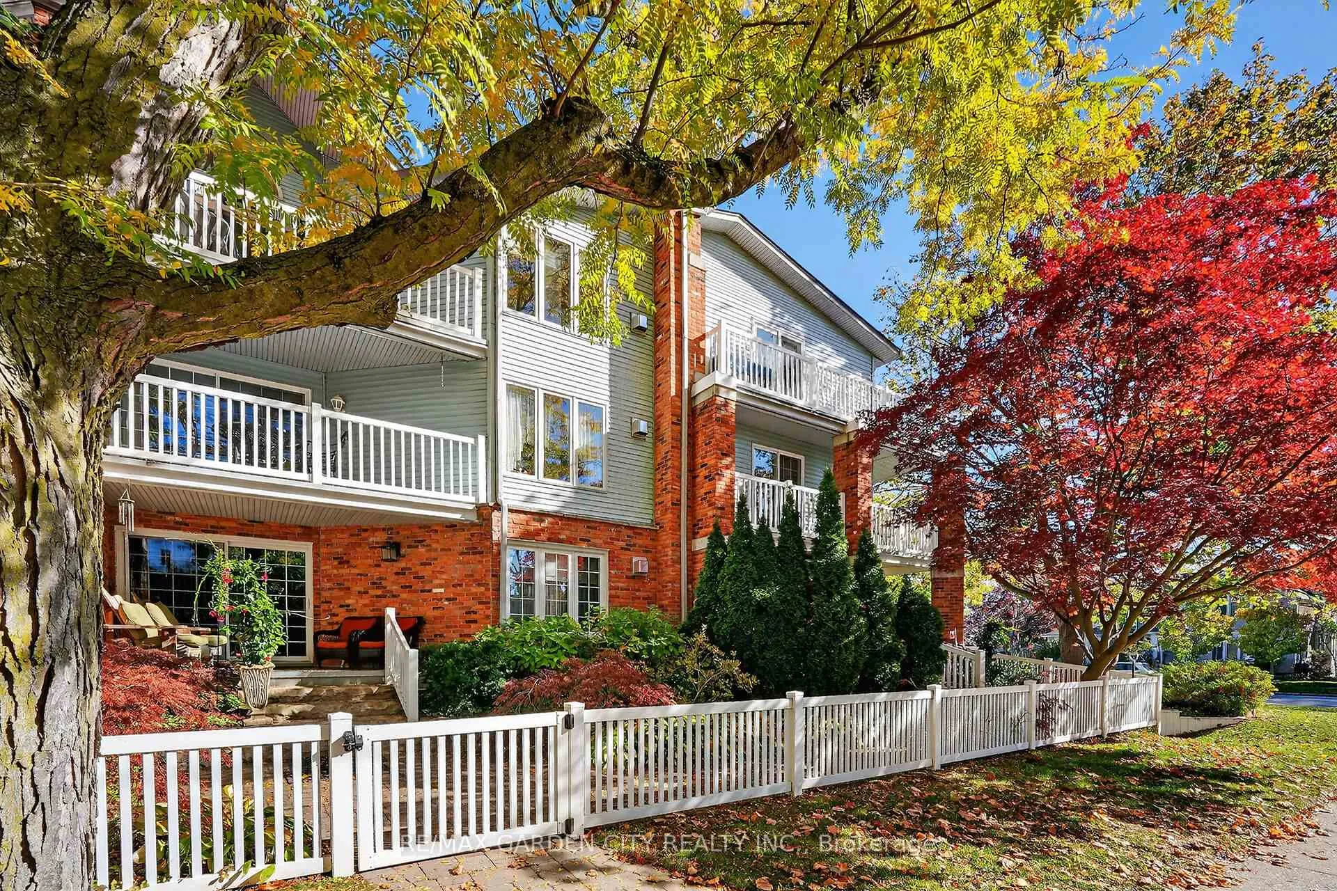 Photo 34 of Unit 201, 70 Main Street, St. Catharines, Port Dalhousie — HOMEH
