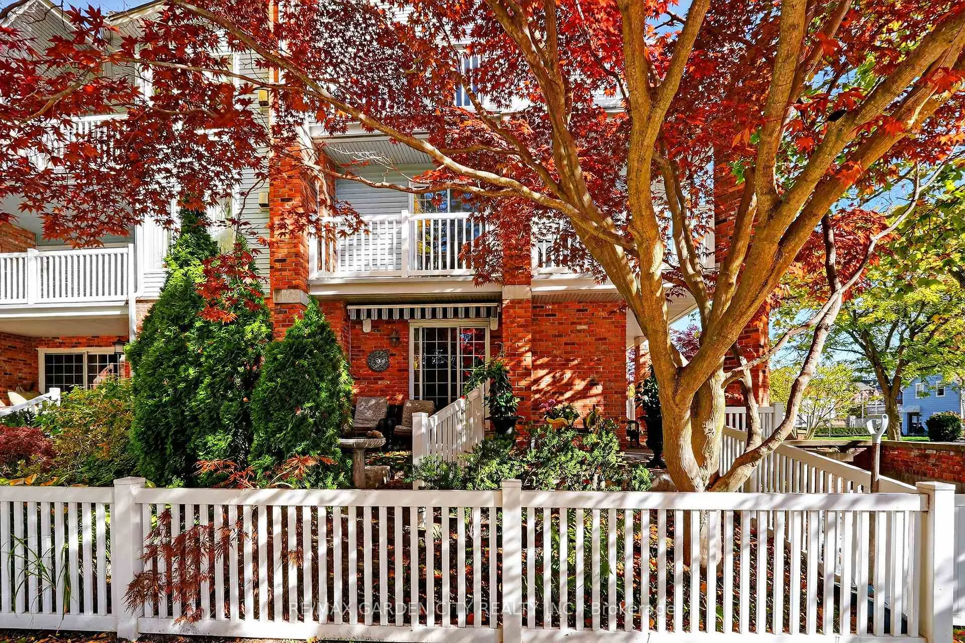 Photo 35 of Unit 201, 70 Main Street, St. Catharines, Port Dalhousie — HOMEH