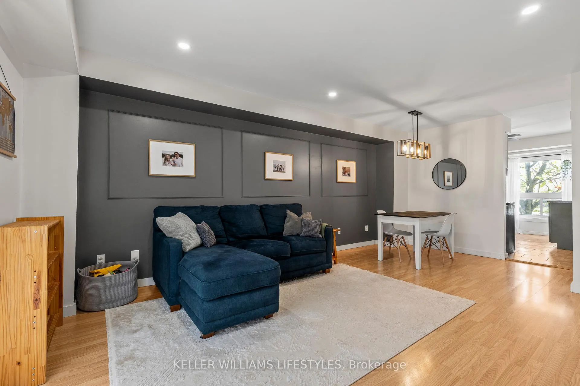Photo 7 of Unit 40, 110 Deveron Crescent, London, South T — HOMEH