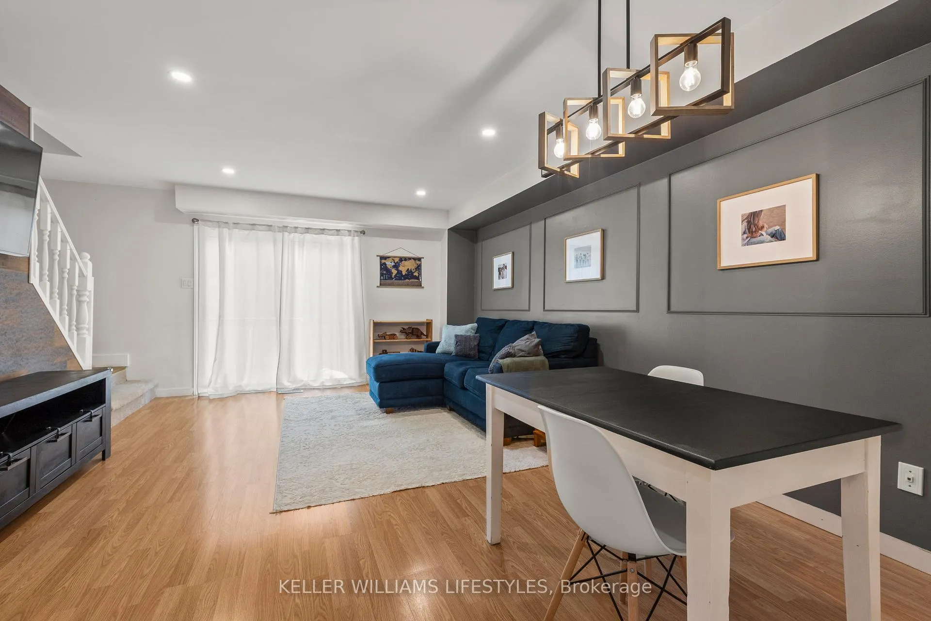 Photo 10 of Unit 40, 110 Deveron Crescent, London, South T — HOMEH