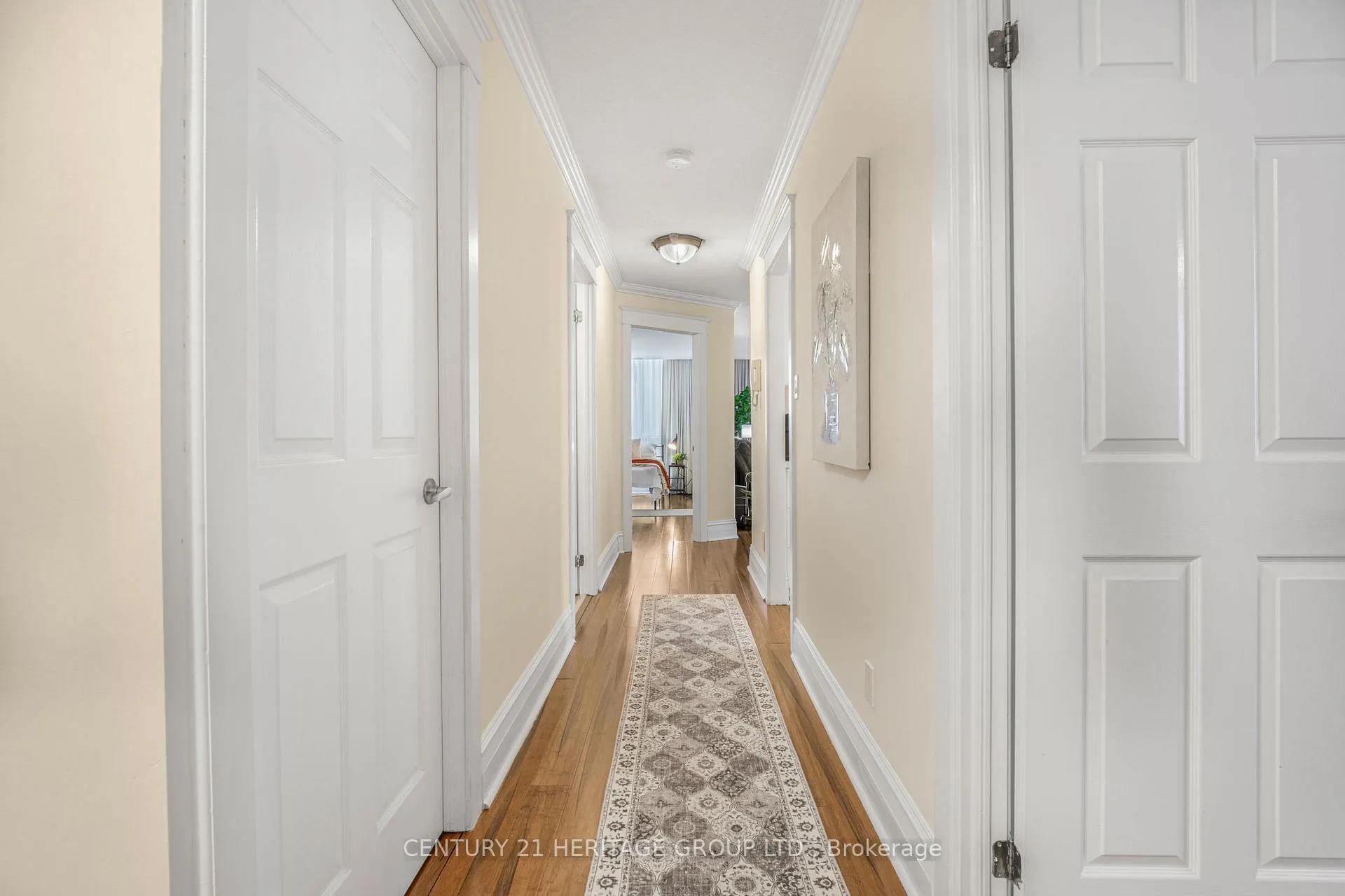Photo 6 of Unit 102, 67 Caroline Street S, Hamilton, Durand — HOMEH