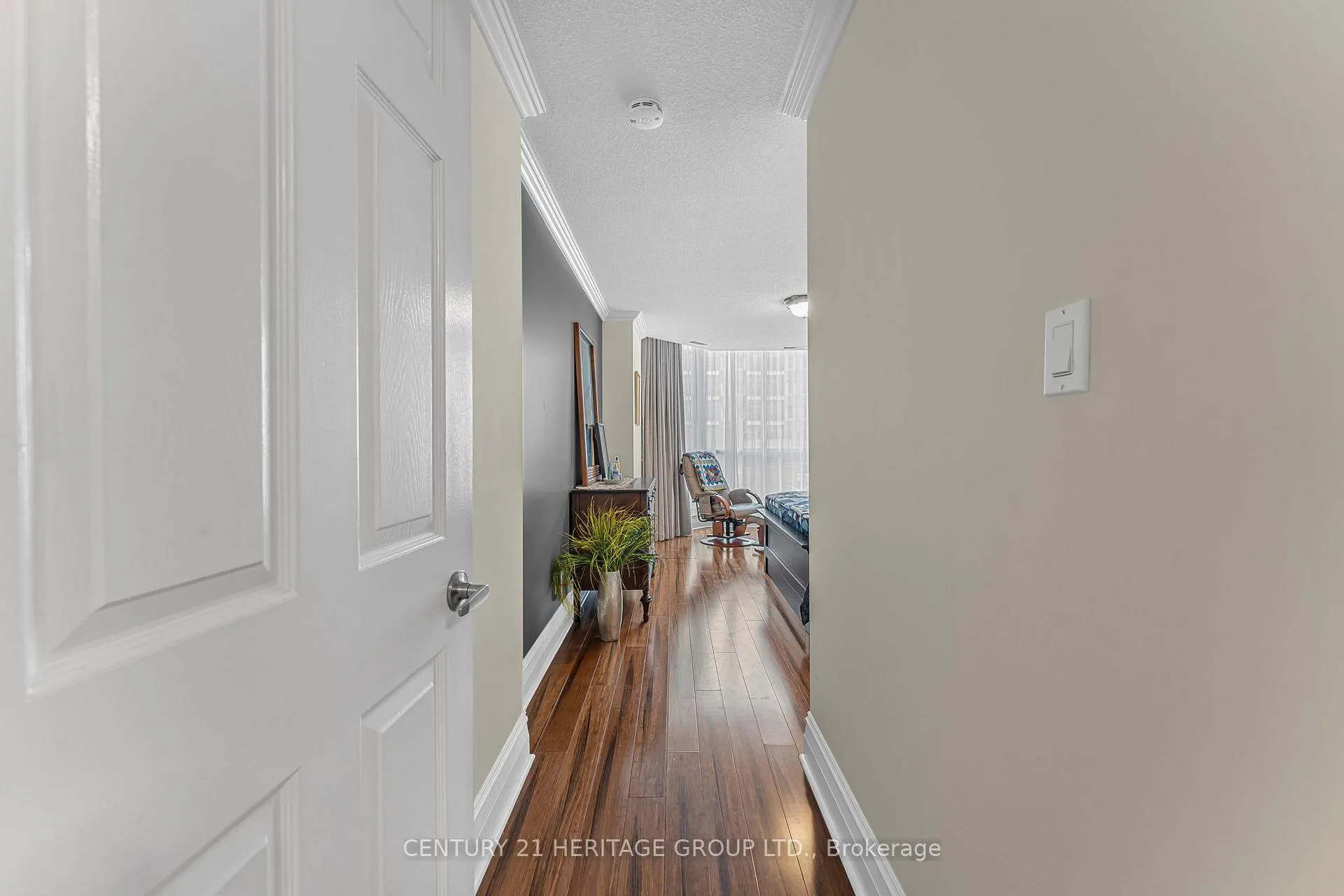 Photo 7 of Unit 102, 67 Caroline Street S, Hamilton, Durand — HOMEH