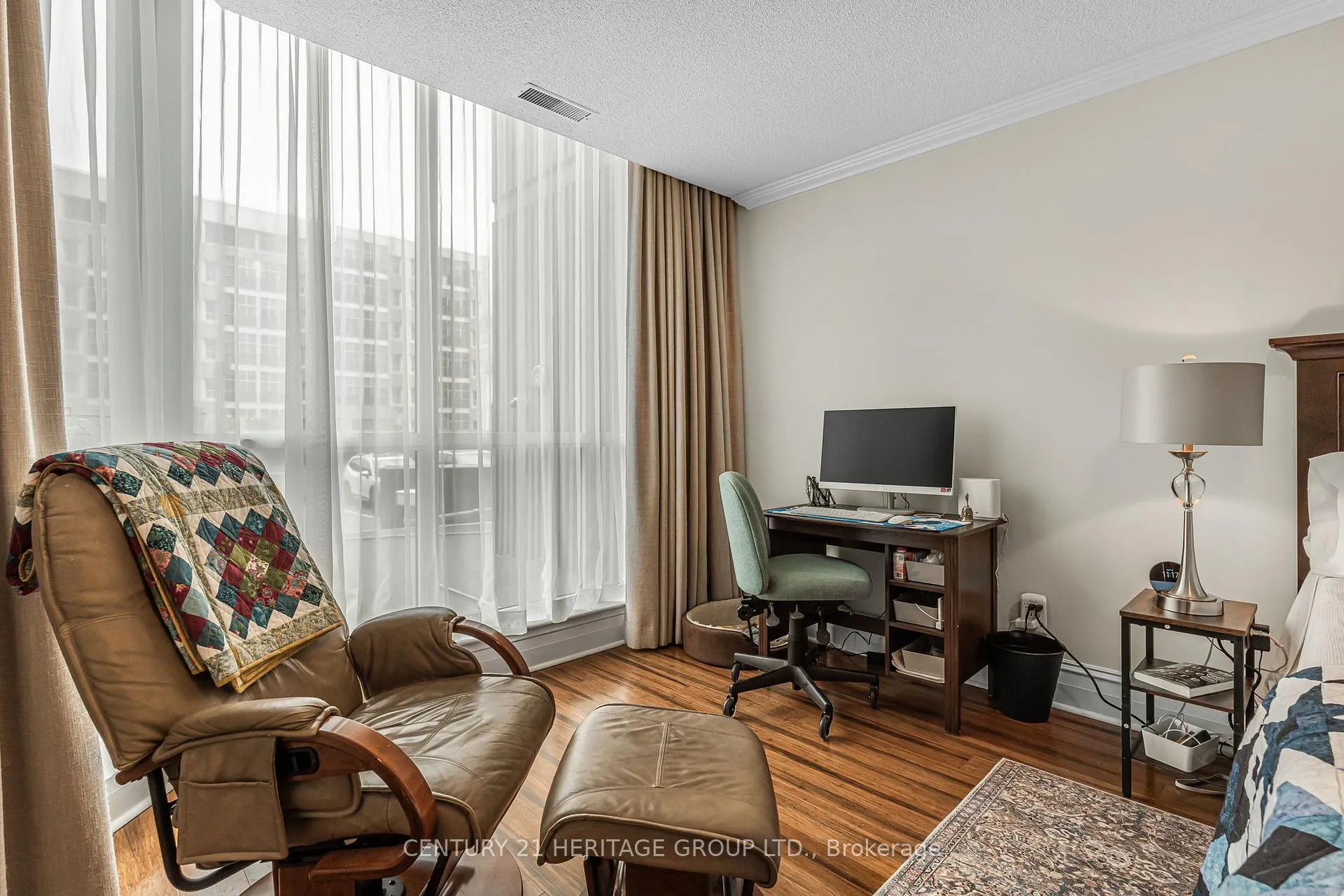 Photo 9 of Unit 102, 67 Caroline Street S, Hamilton, Durand — HOMEH