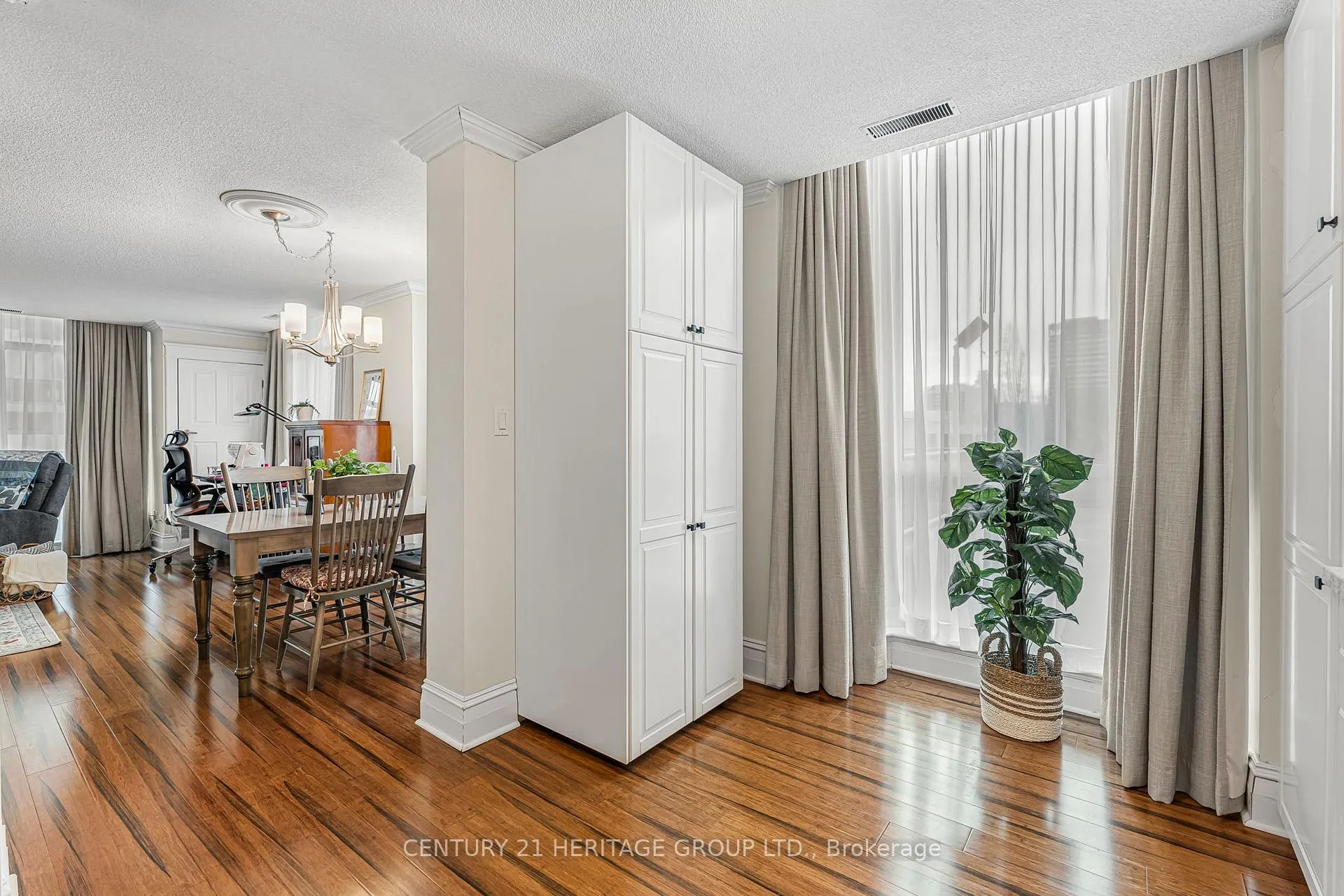 Photo 17 of Unit 102, 67 Caroline Street S, Hamilton, Durand — HOMEH