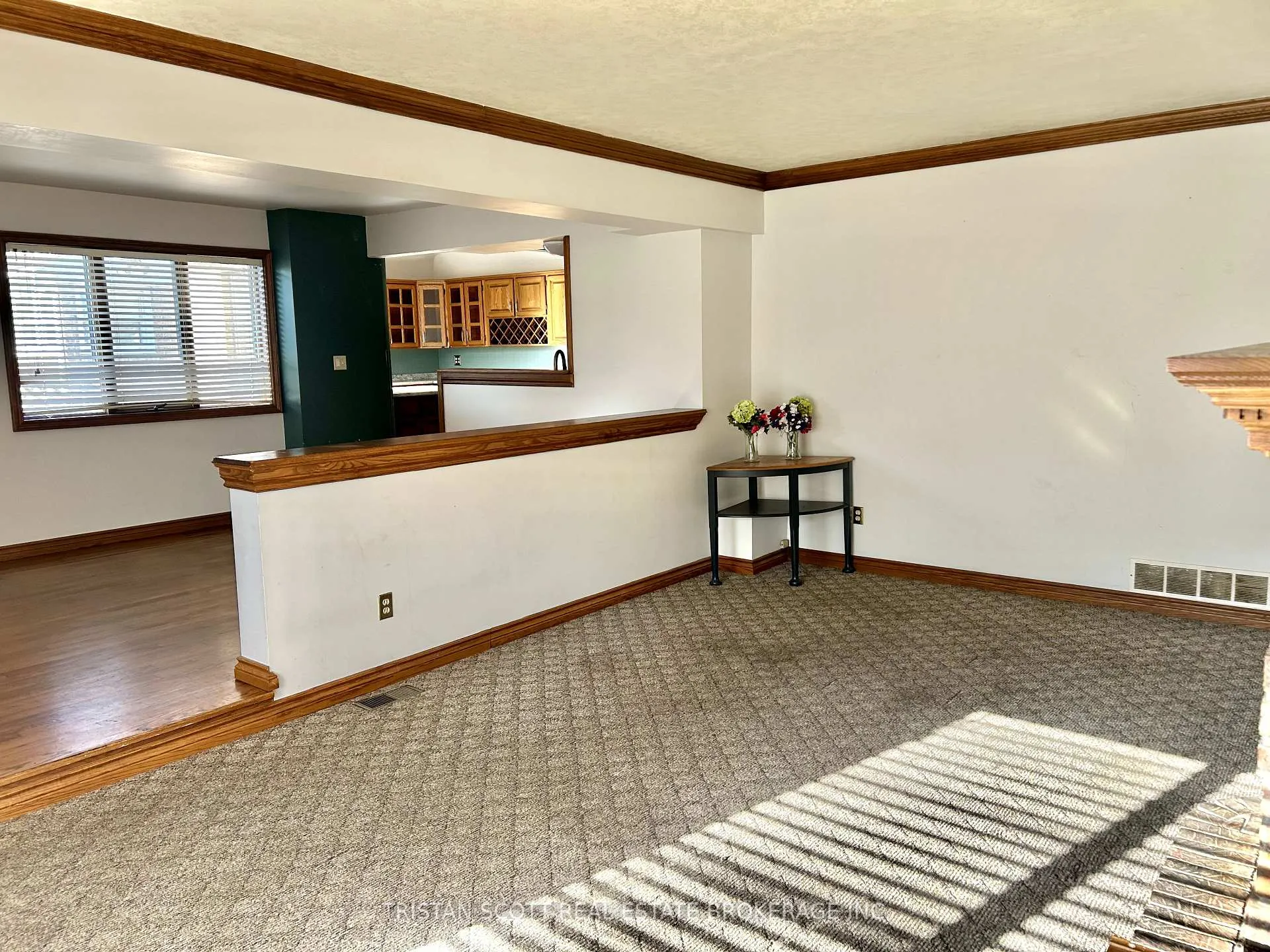 Photo 6 of 3620 Dandurand Avenue, Windsor — HOMEH