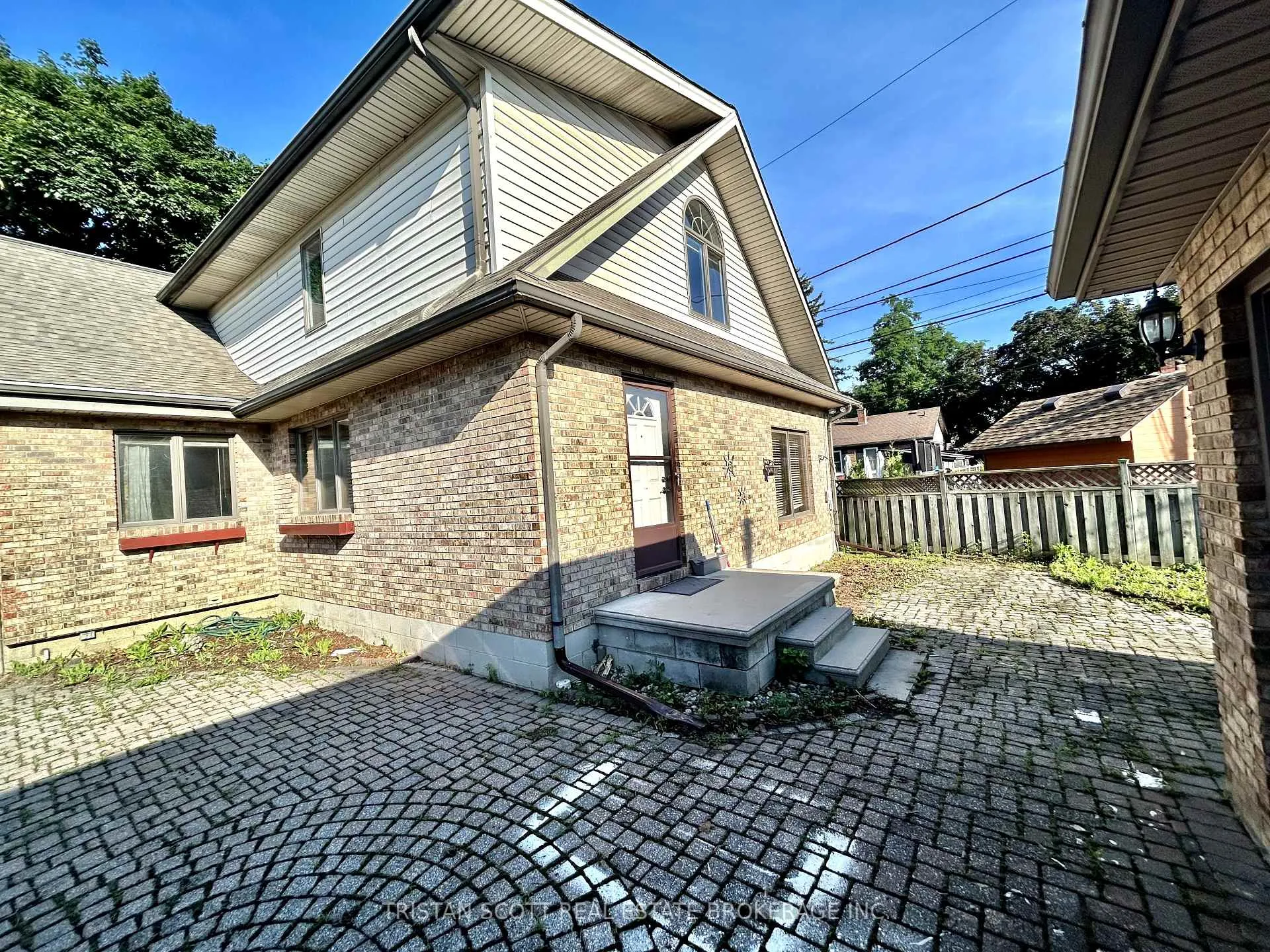 Photo 15 of 3620 Dandurand Avenue, Windsor — HOMEH