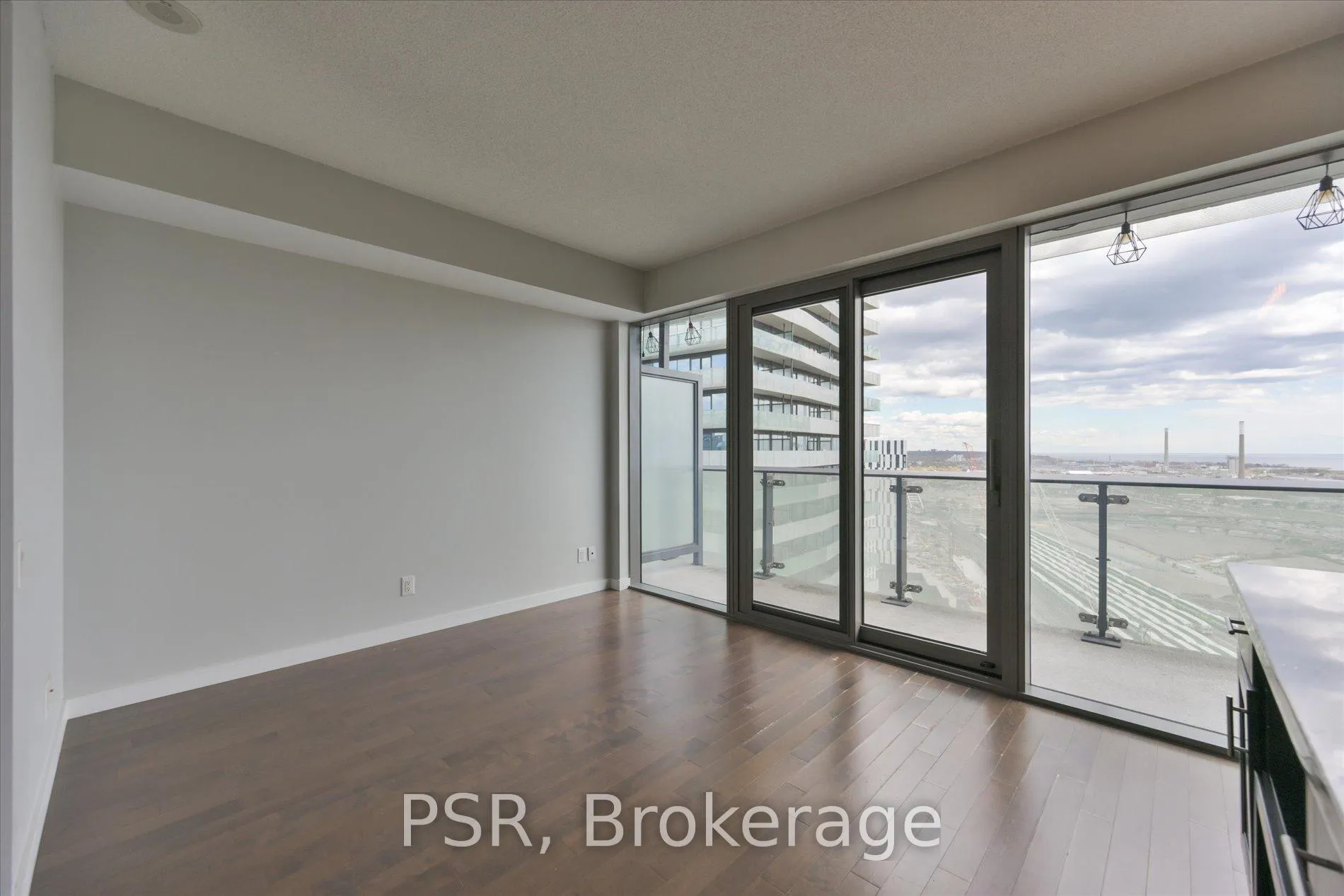 Photo 17 of Unit 2705, 70 Distillery Lane, Toronto, Waterfront Communities — HOMEH