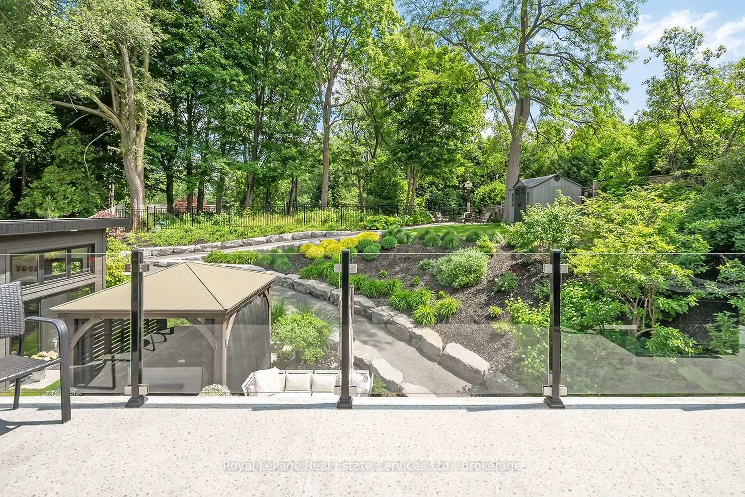 Photo 15 of 111 Judith Crescent, Hamilton, Ancaster — HOMEH