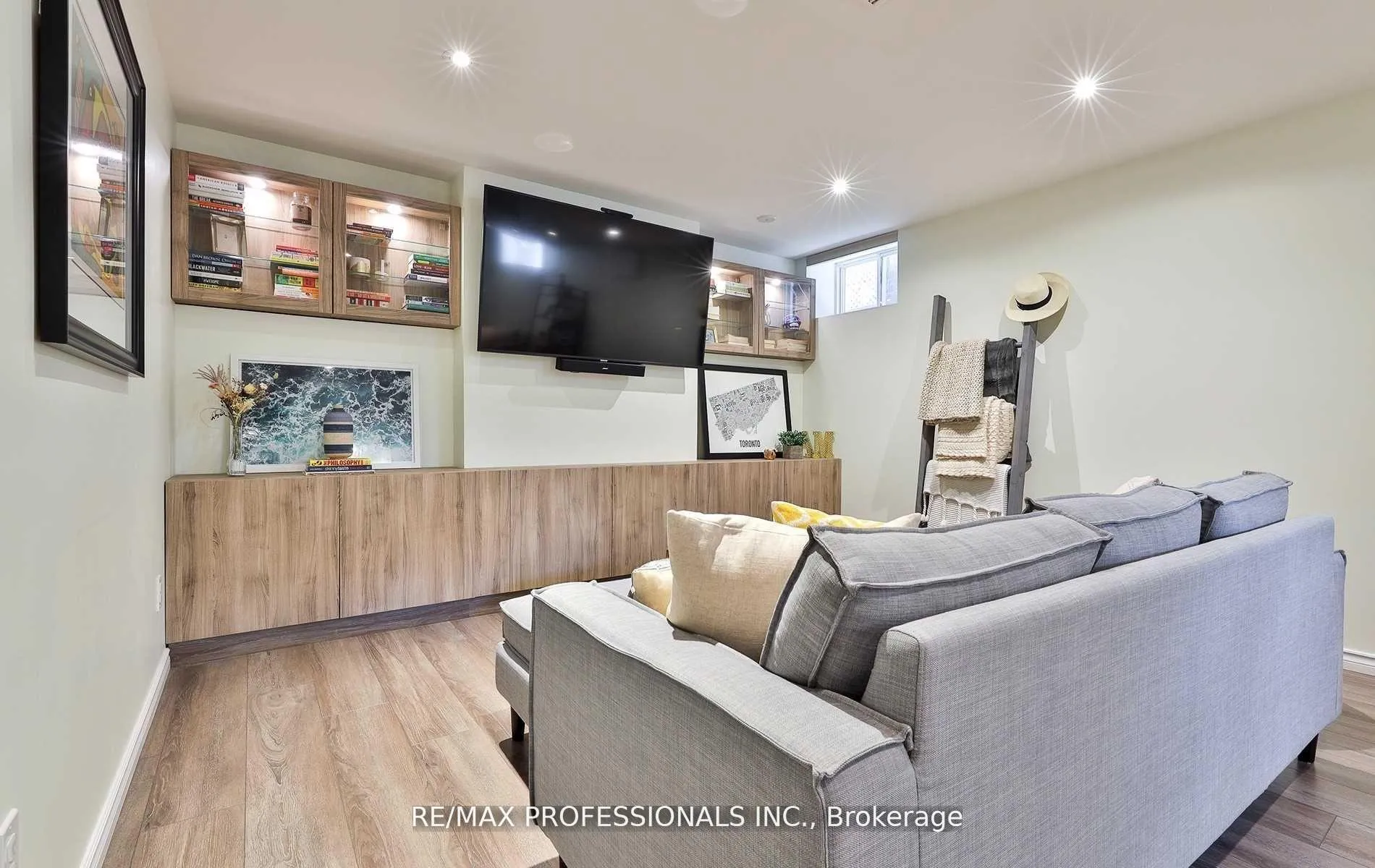 Photo 11 of 82 Alton Avenue, Toronto, South Riverdale — HOMEH