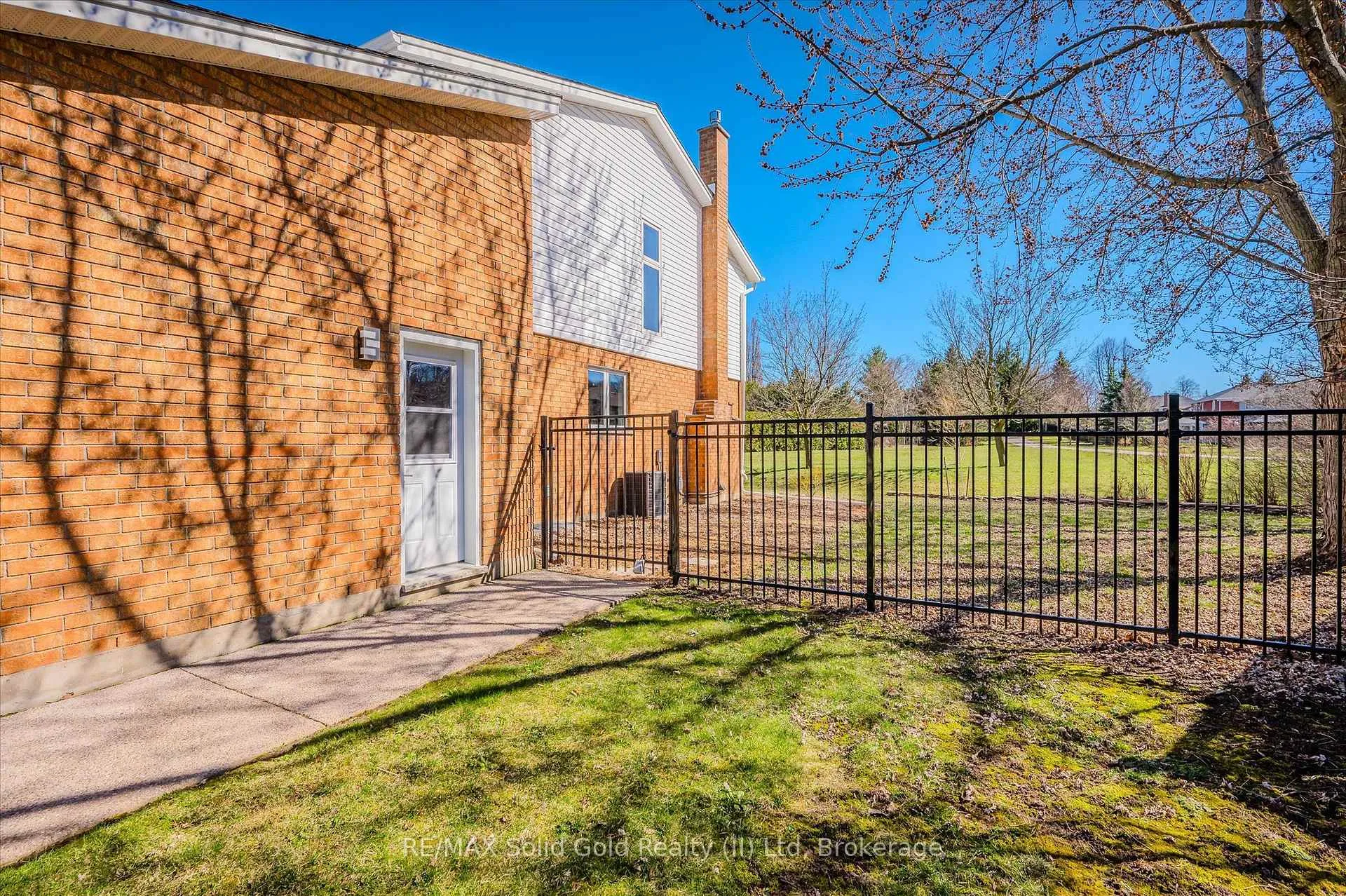 Photo 41 of 364 Ash Tree Place, Waterloo — HOMEH