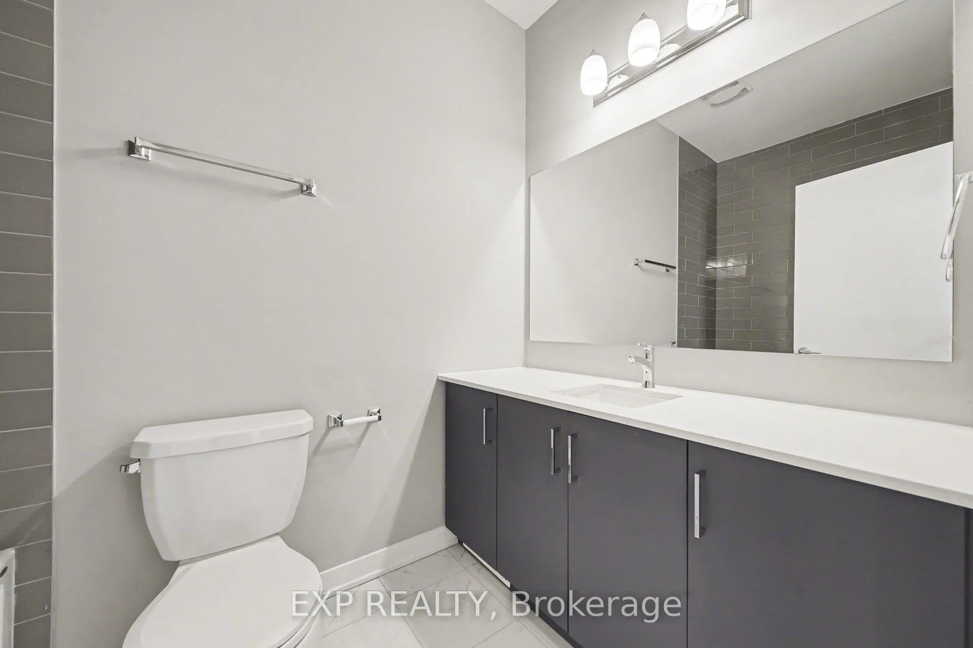 Photo 11 of Unit B, 197 Monaco Place, Ottawa, Avalon East — HOMEH