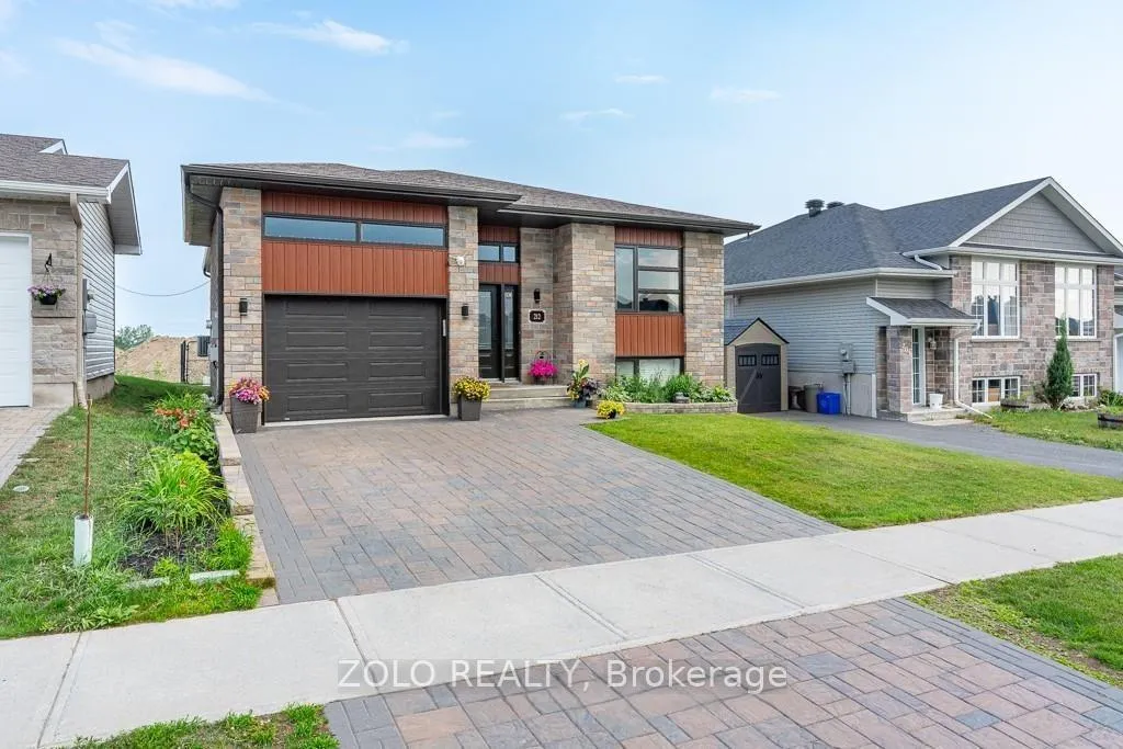 Photo 2 of 212 Bellwood Drive, Cornwall — HOMEH