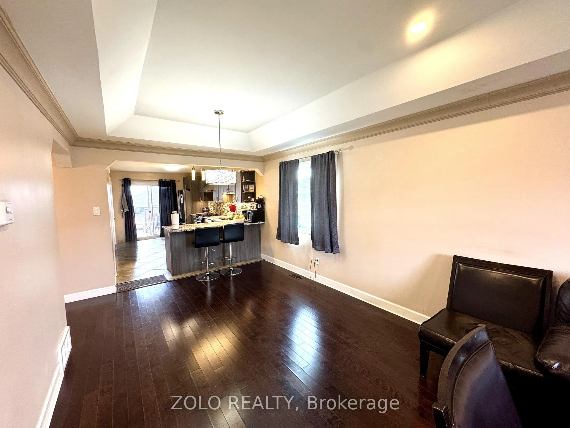 Photo 5 of 212 Bellwood Drive, Cornwall — HOMEH