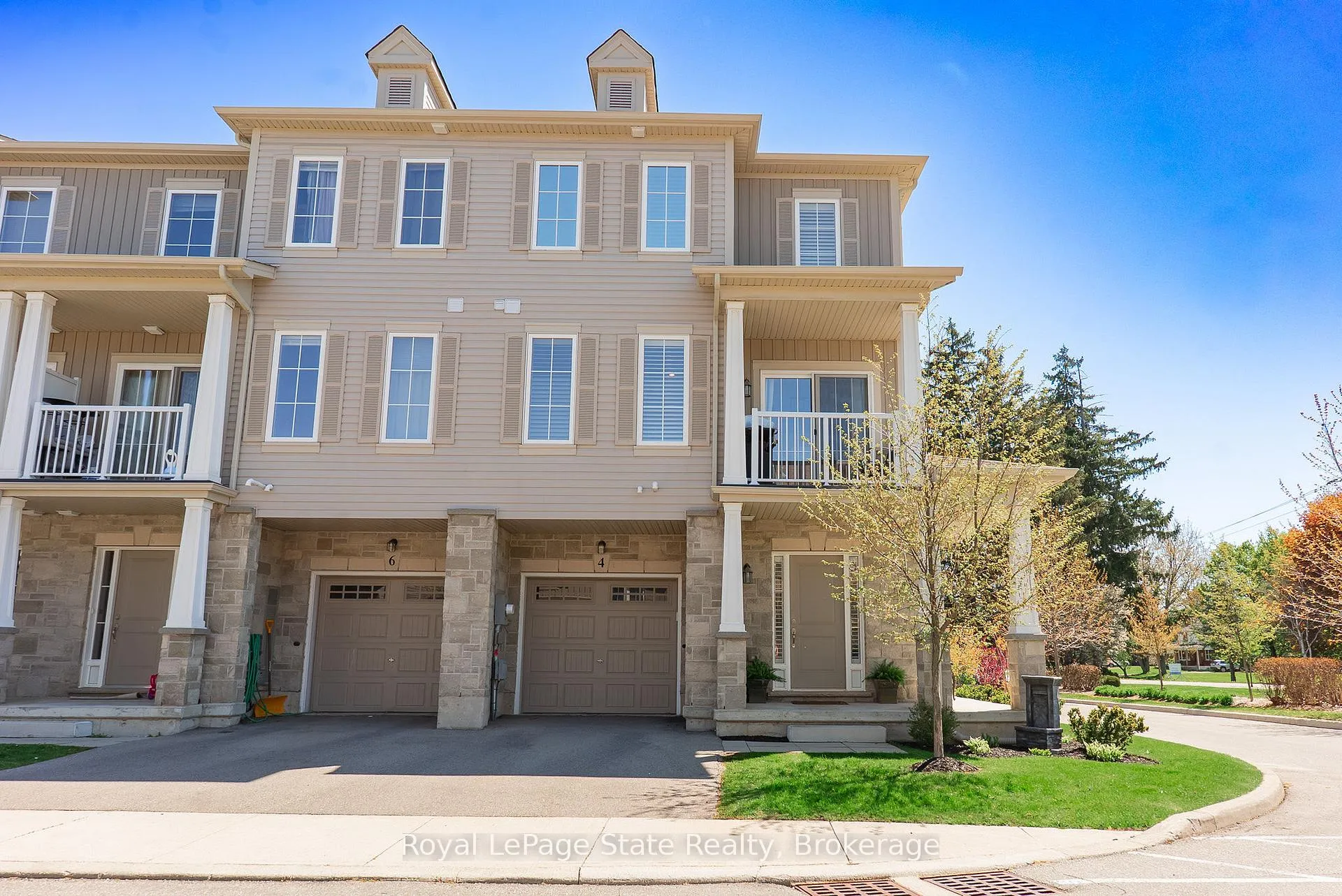 Photo 1 of 4 Garlent Avenue, Hamilton, Meadowlands — HOMEH